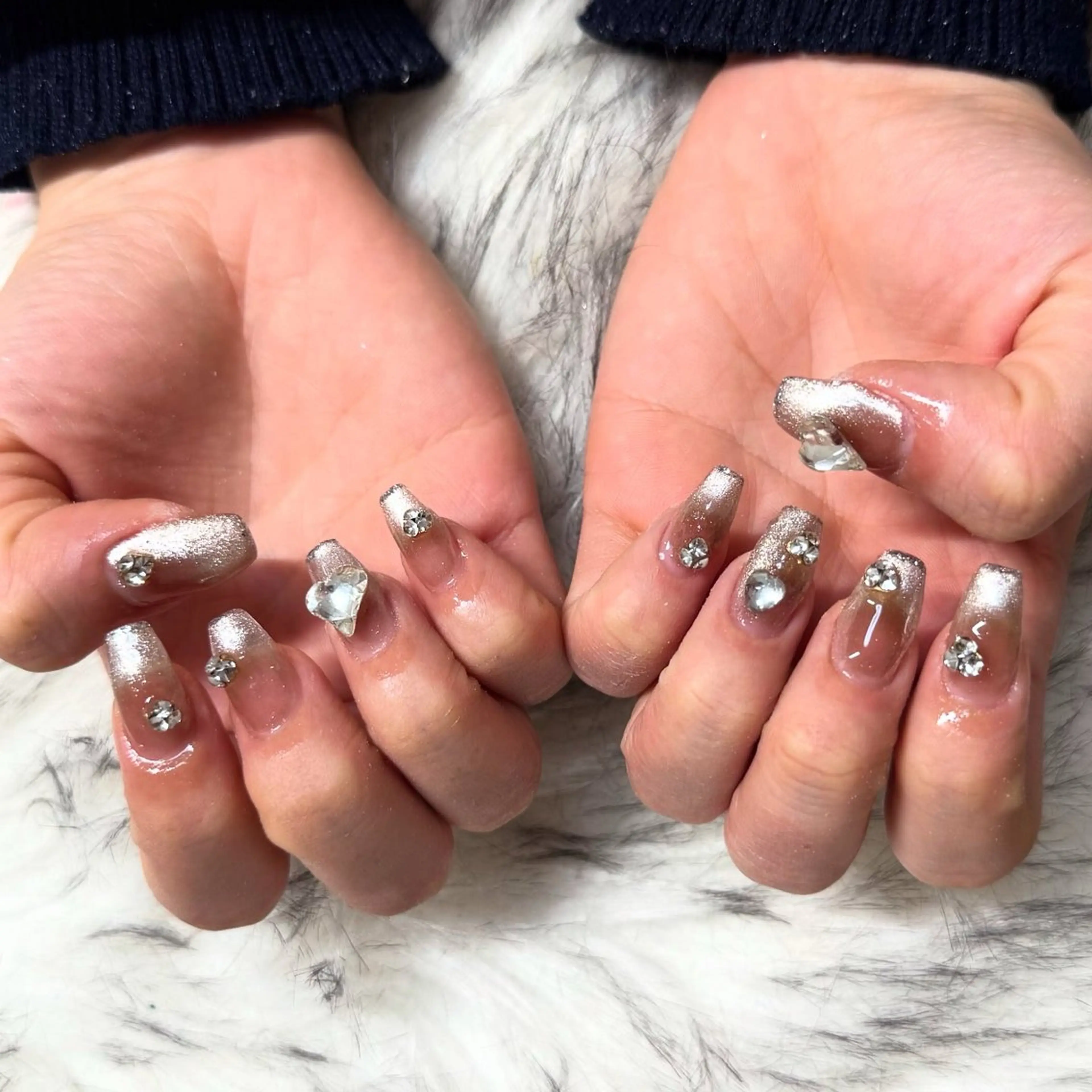 セミロング ハンドネイル mao .のネイルデザイン