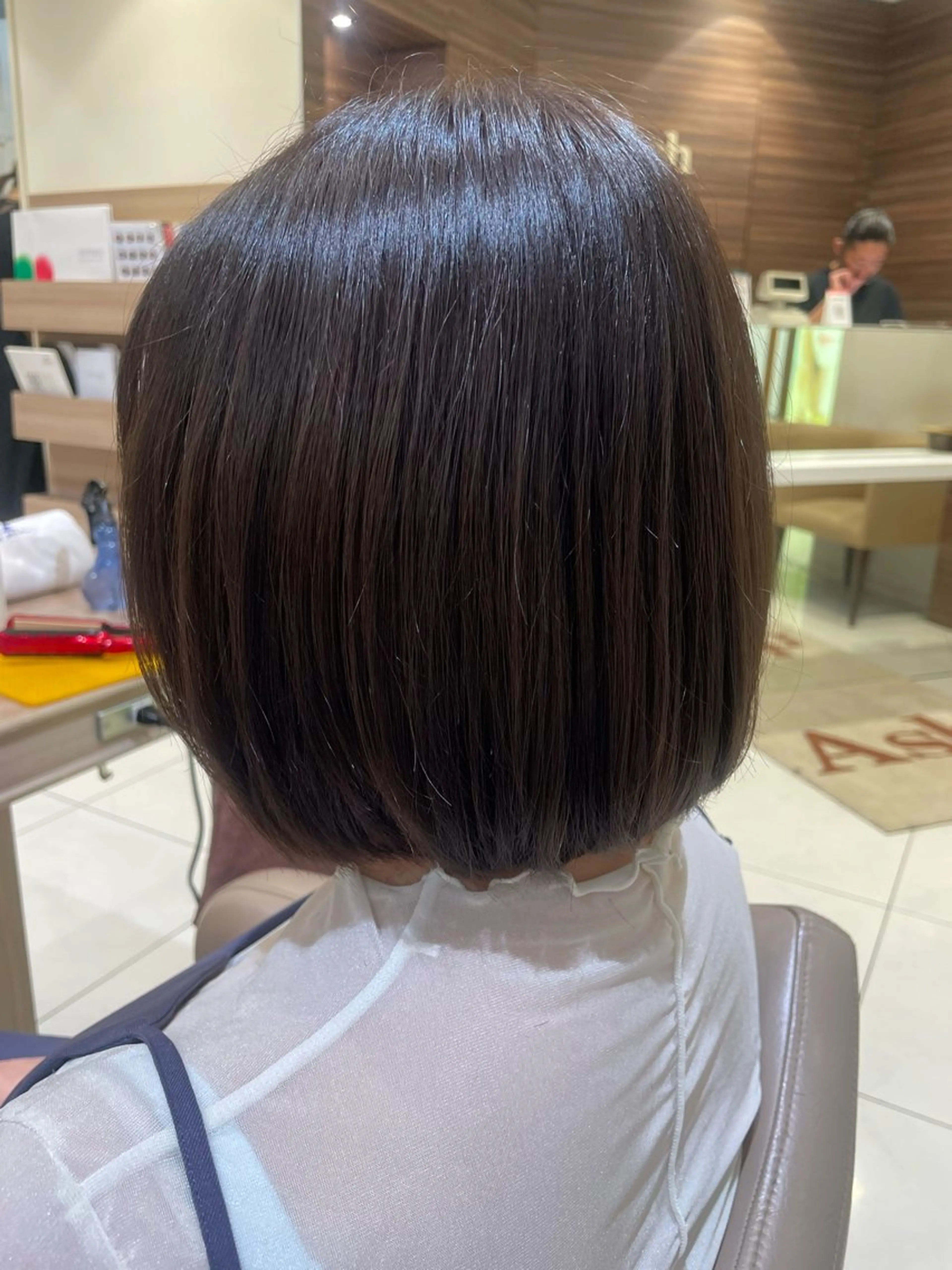 ショート カラー カット ヘアカラー トリートメント 韓国ヘアメイク🎀/ 縮毛矯正✨山本媛香のヘアスタイル