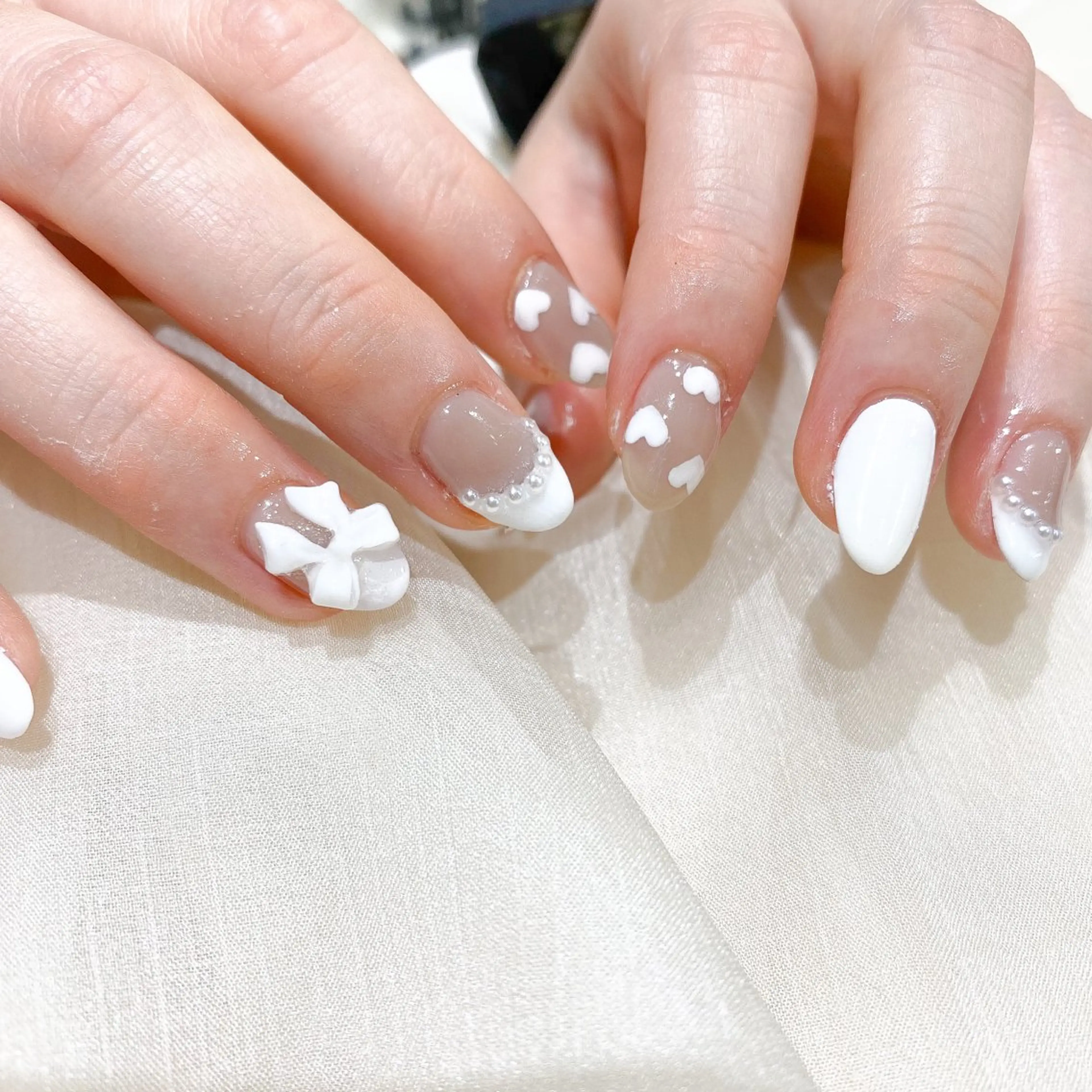 ネイル ハート 持ち込み リボン ネイル空間所属・muguet🎀 nailのネイルデザイン