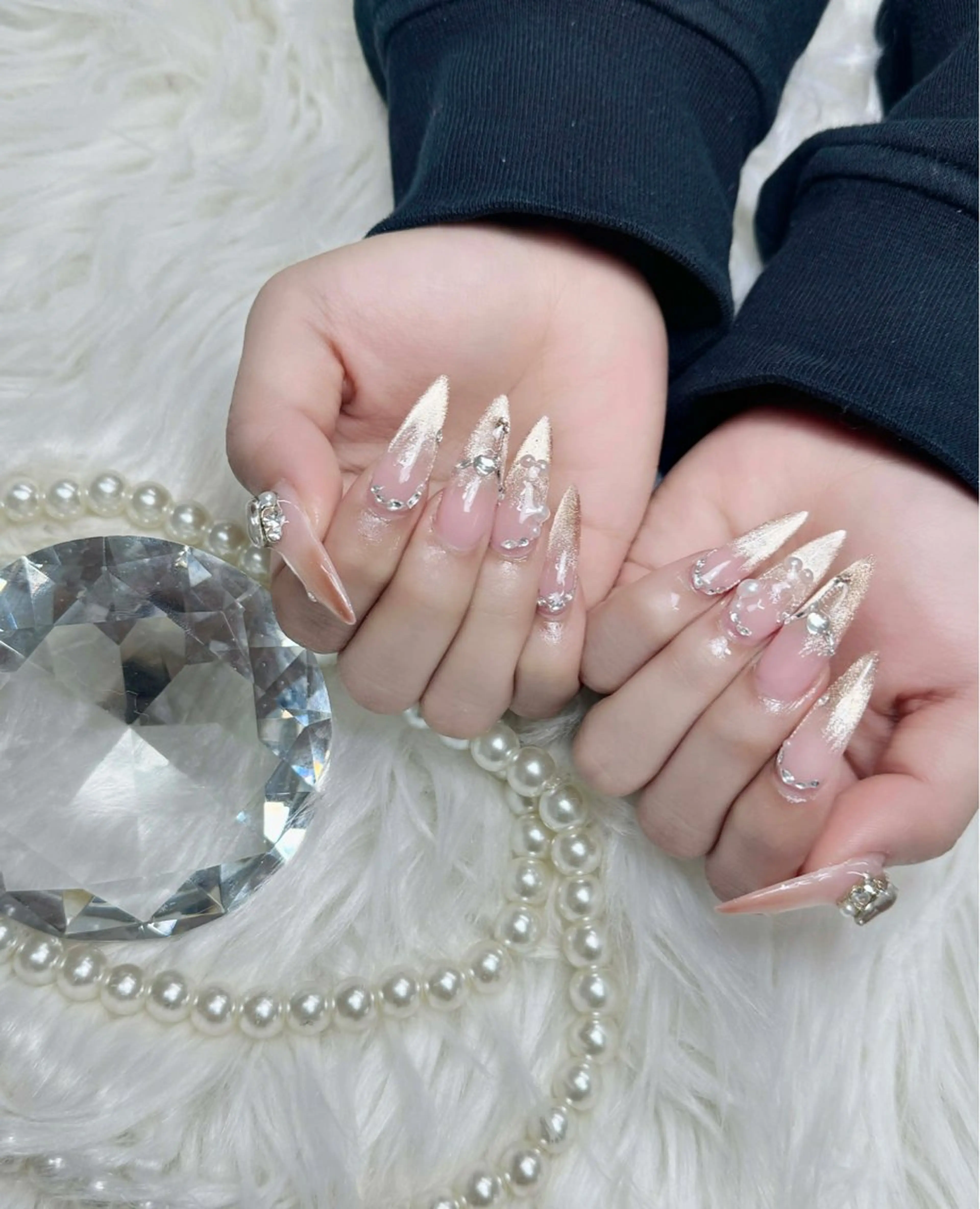 ネイル 韓国ネイル マグネットネイル ミラーネイル ニュアンスネイル シンプルネイル ハンドネイル ハンドケア Nova Nail Shinsaiのネイルデザイン