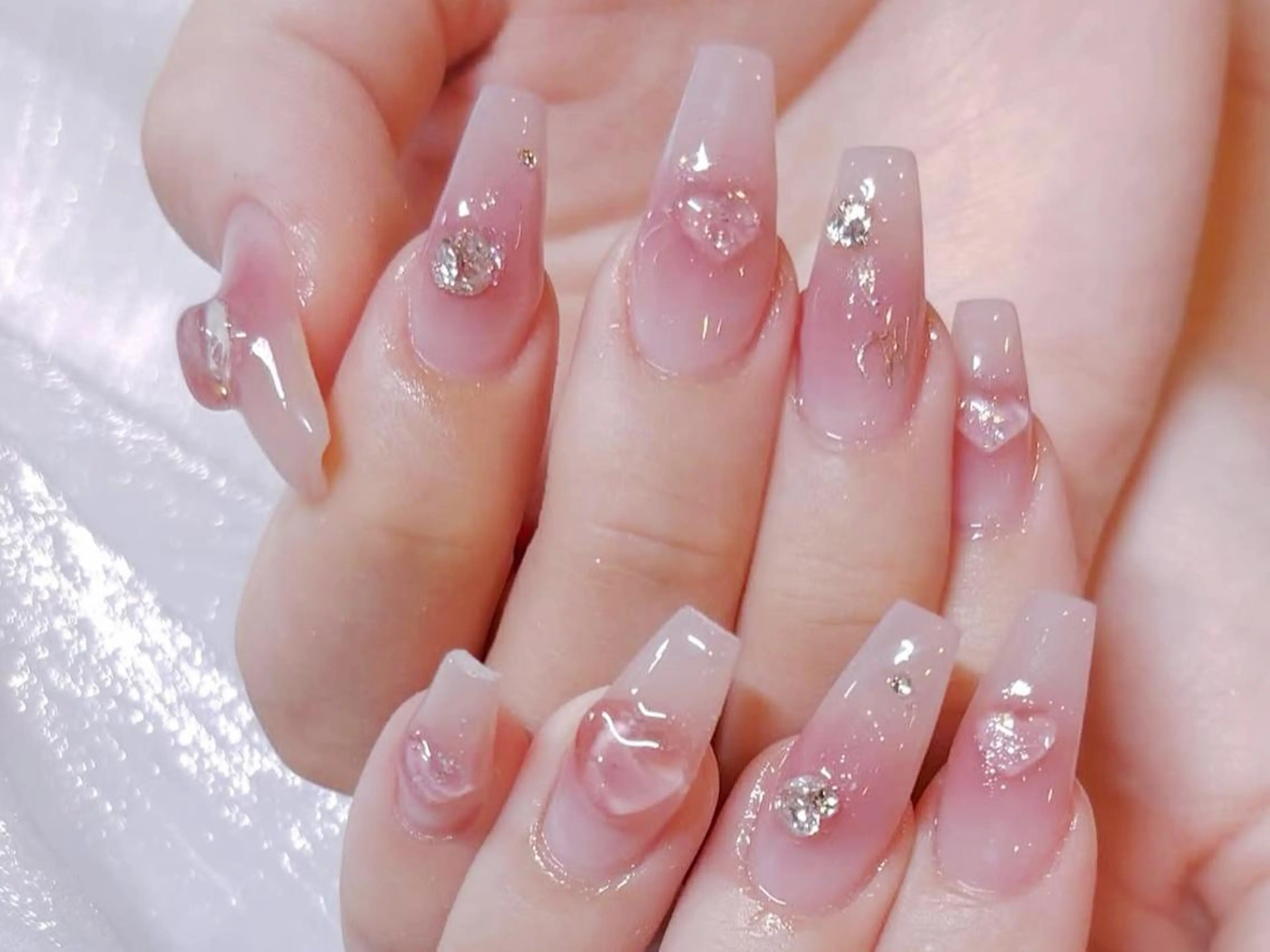 メンズ ネイル アートネイル フレンチネイル ジェルネイル キラキラネイル パラジェル Bloom kabukiのネイルデザイン