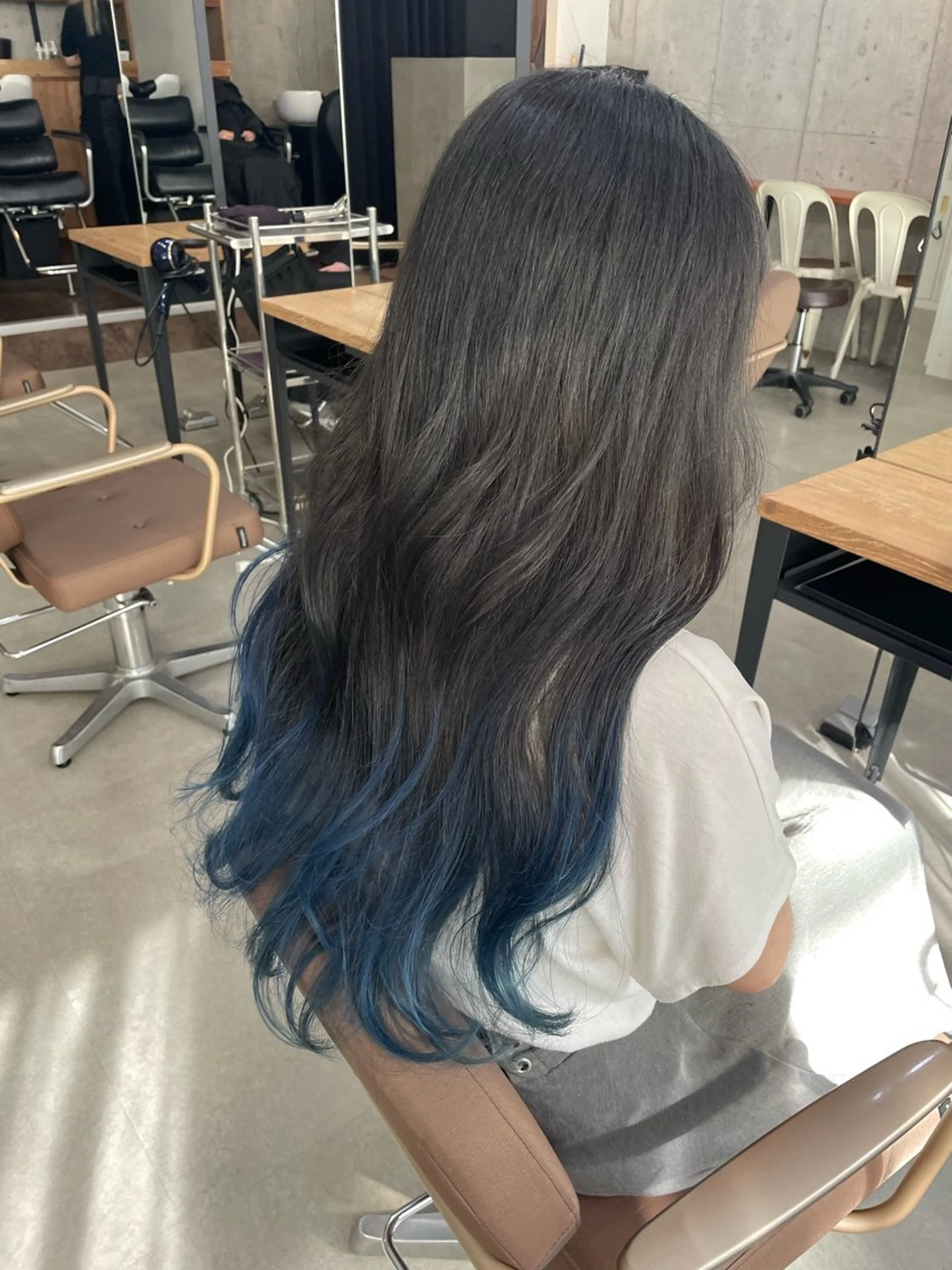 ロング ヘアカラー 横山 奈央のヘアスタイル