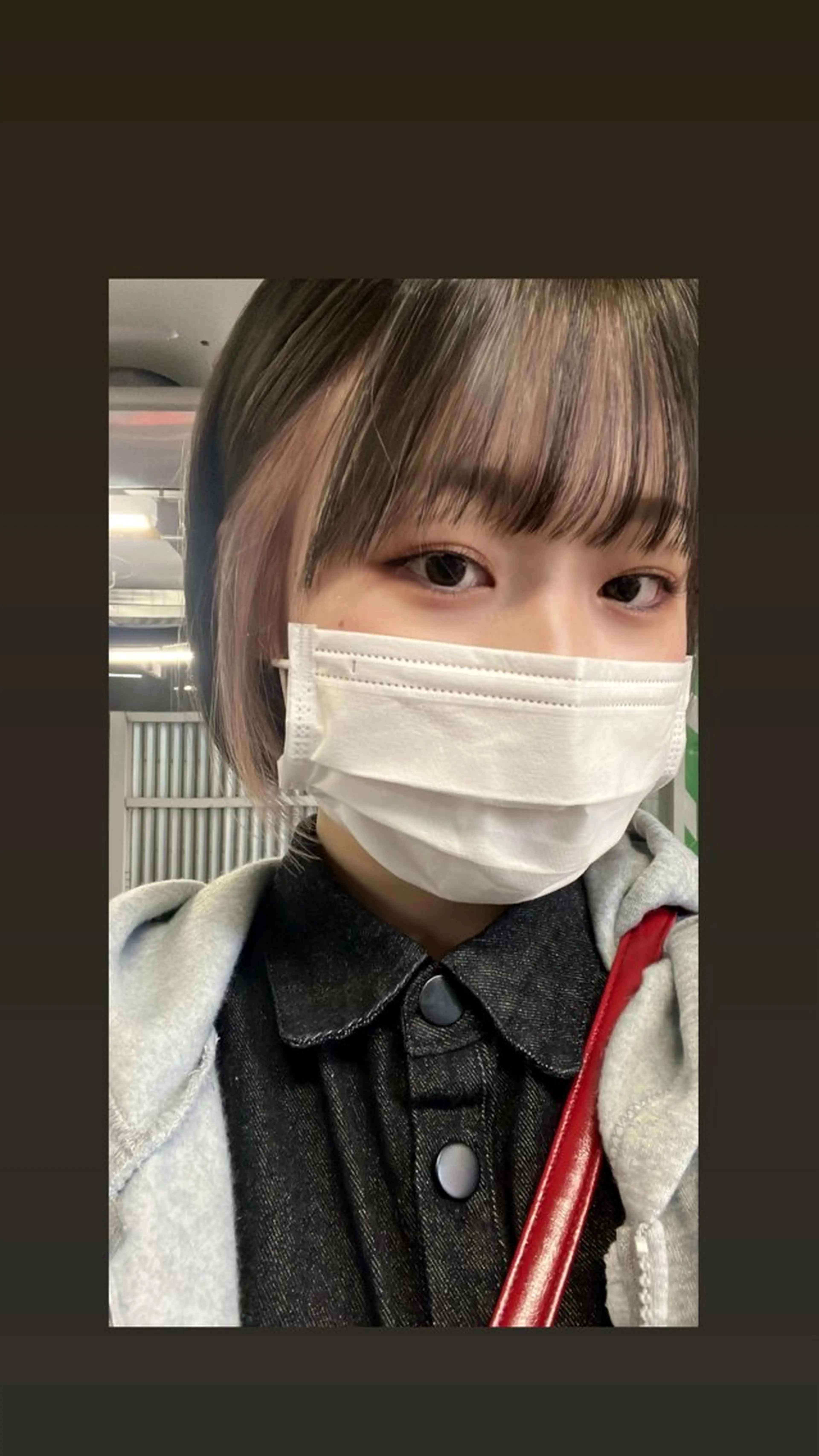 カラー インナーカラー ブリーチなしWカラー あずさのヘアスタイル