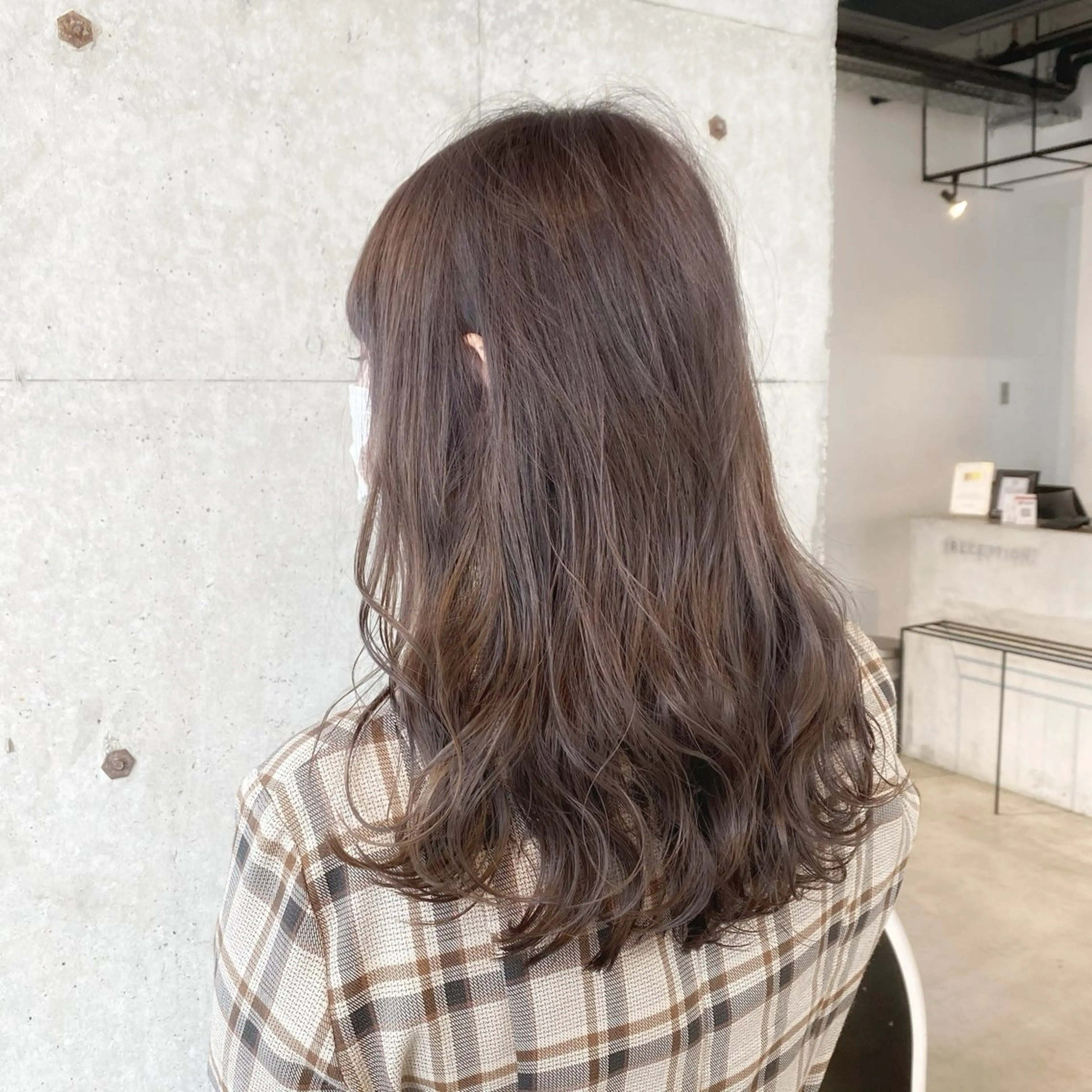 【ご新規様限定📣】顔周り、耳周り/インナーカラー(ブリーチ込み)+オージュアクイックトリートメント+ブロー🎀の写真