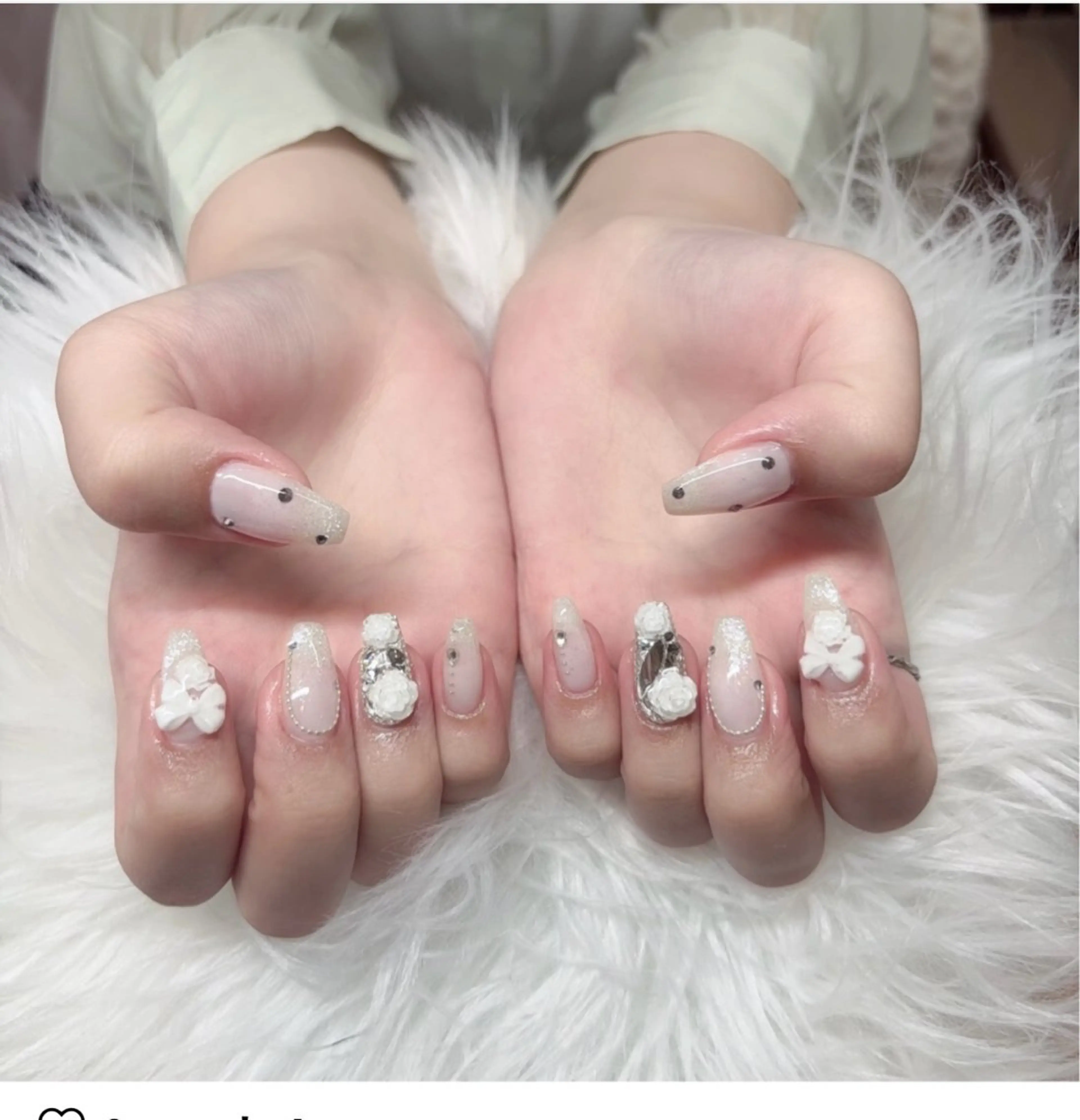 ネイル フレンチネイル グラデーション マグネットネイル ミラーネイル yurinail所属・yuri nail 高田馬場のネイルデザイン