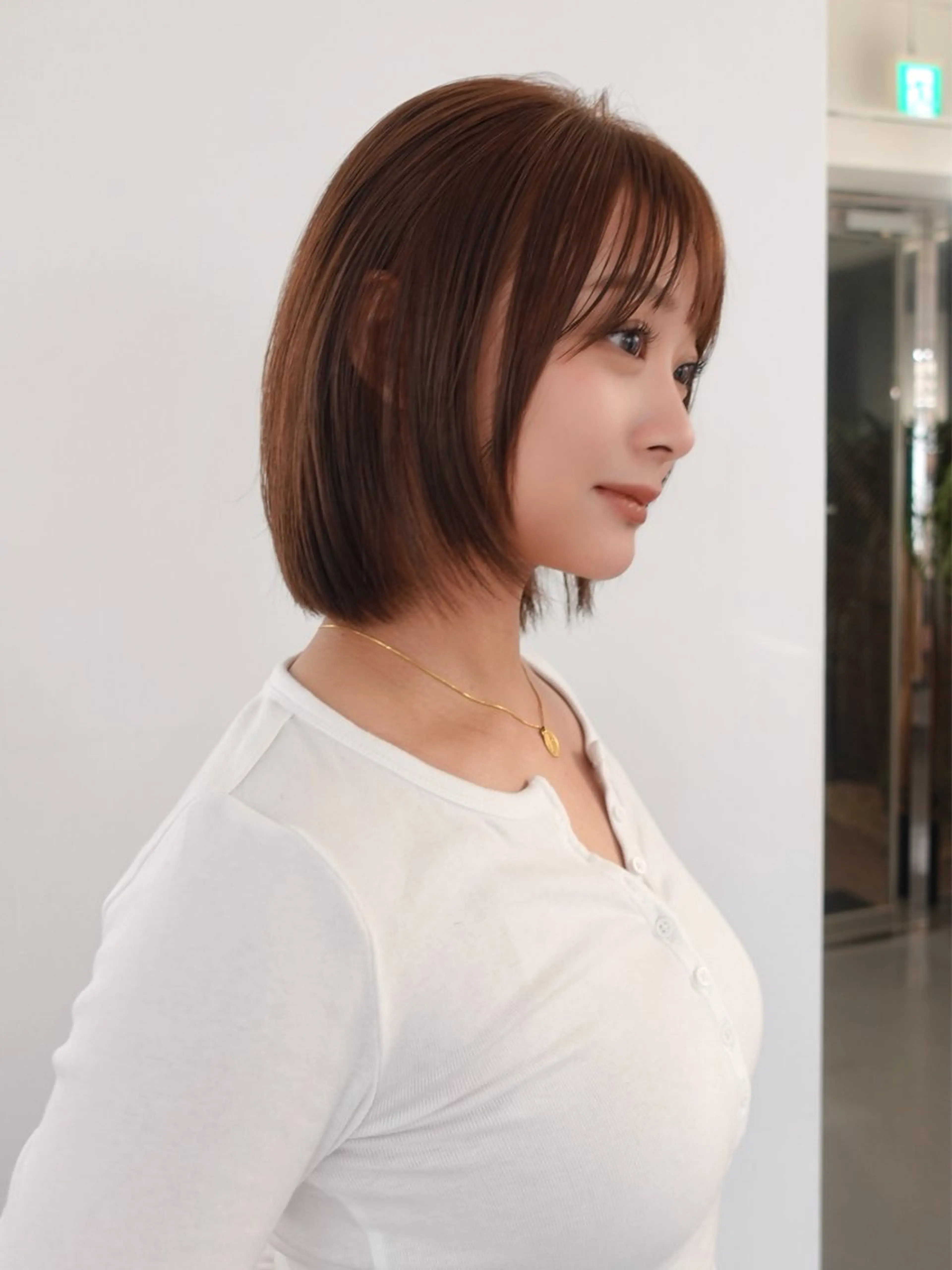 ショート カラー ボブ 顔周りカット 伸ばしかけ レイヤーカット カット ヘアカラー sakoda shunkiのヘアスタイル