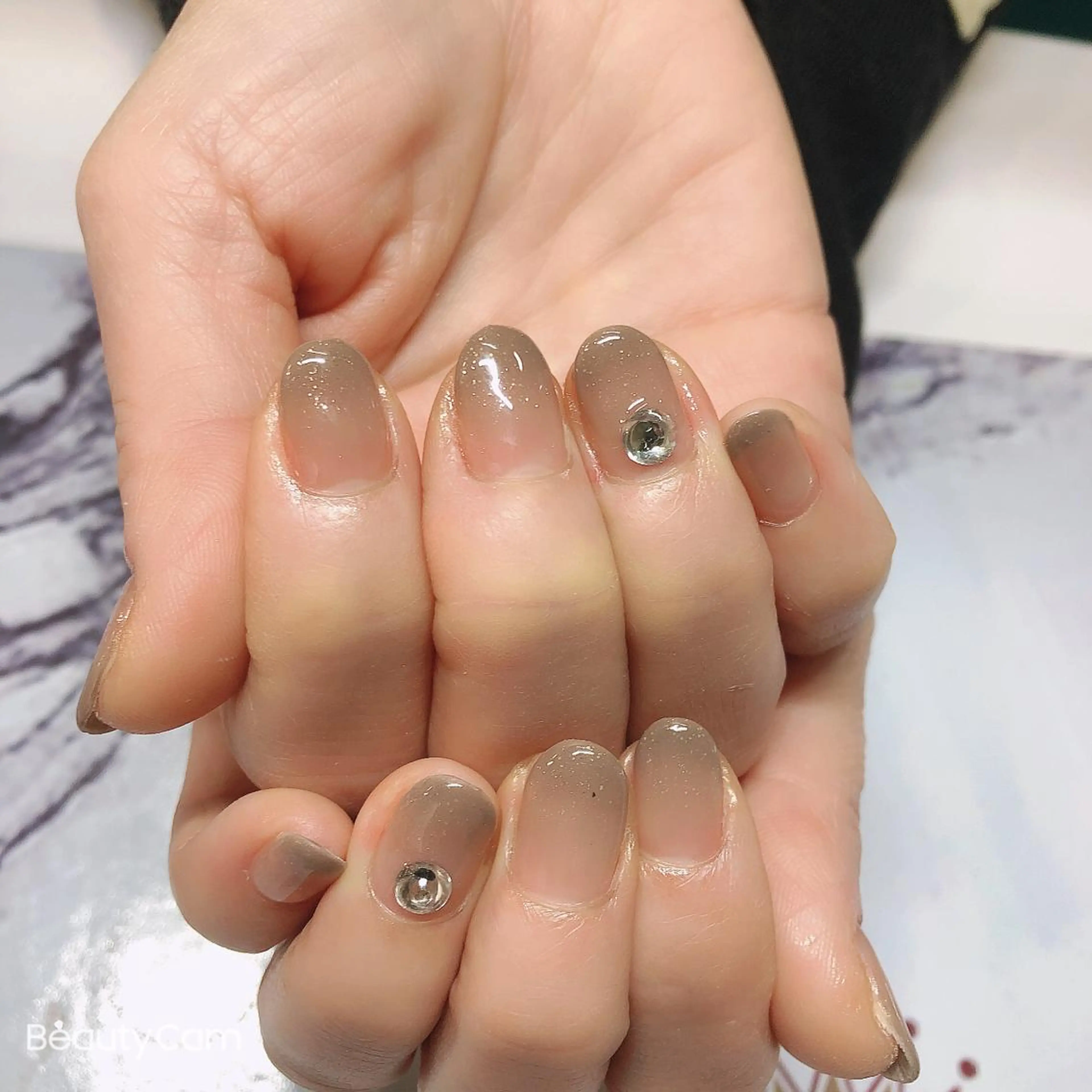 ネイル Guarendo錦糸町店所属・ガレンドウ 白澤 愛子のネイルデザイン