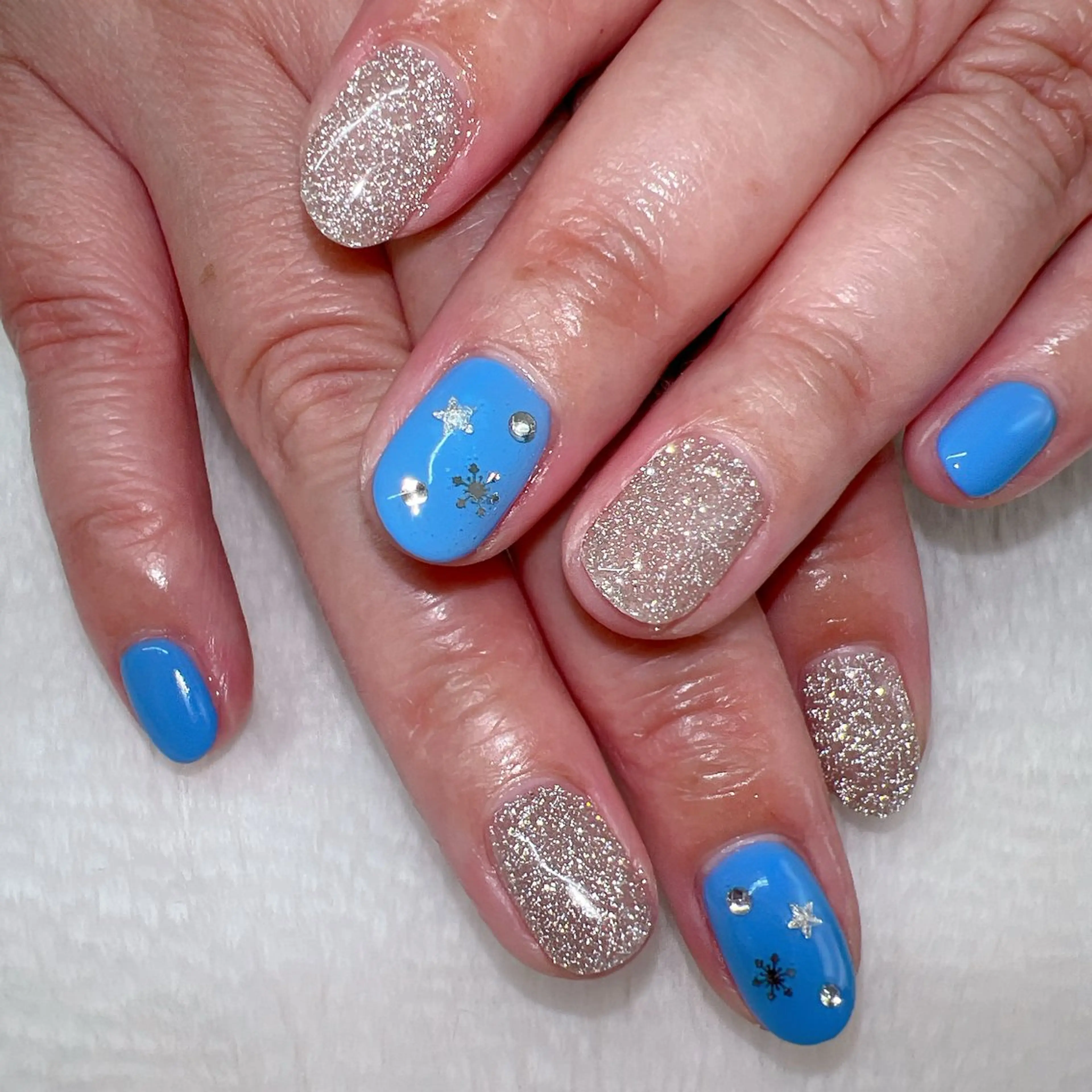 ネイル ハンドネイル Emi lyのネイルデザイン