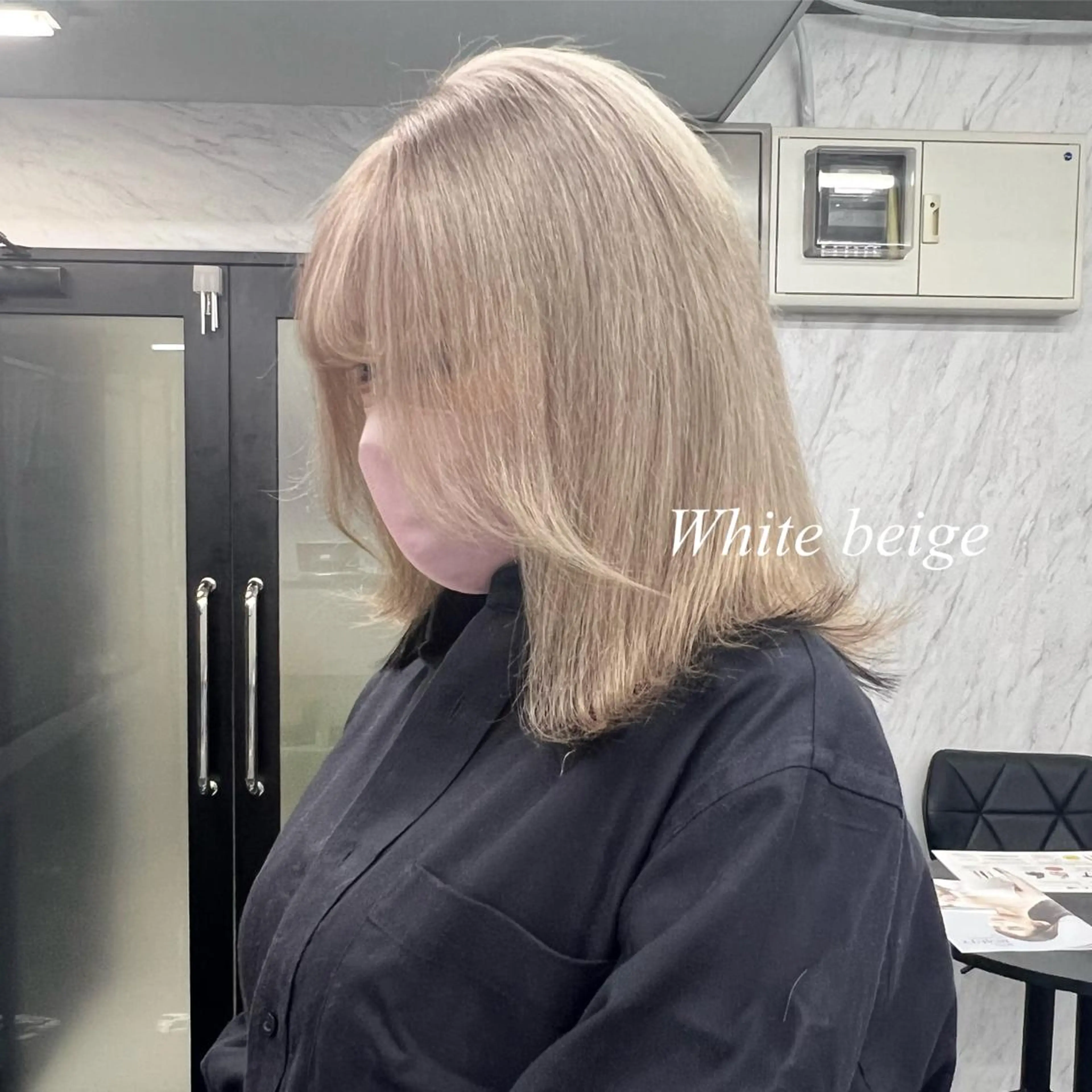 ミディアム カラー シールエクステ ハイトーンカラー エクステ ヘアカラー トリートメント シールエクステ特化 ハイトーン、NANAのヘアスタイル