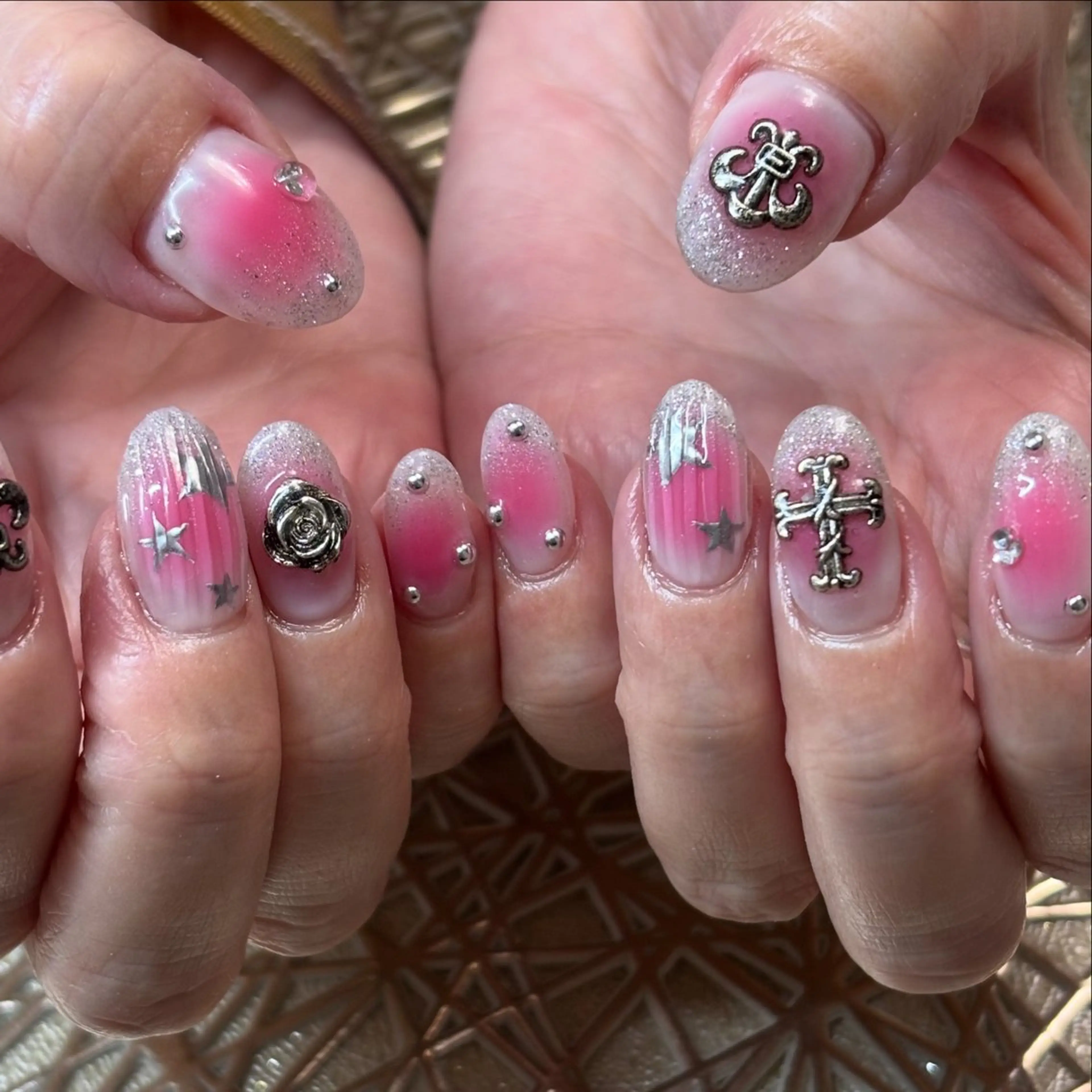 ネイル MiRanda Nail所属・MiRanda 保坂 舞のネイルデザイン