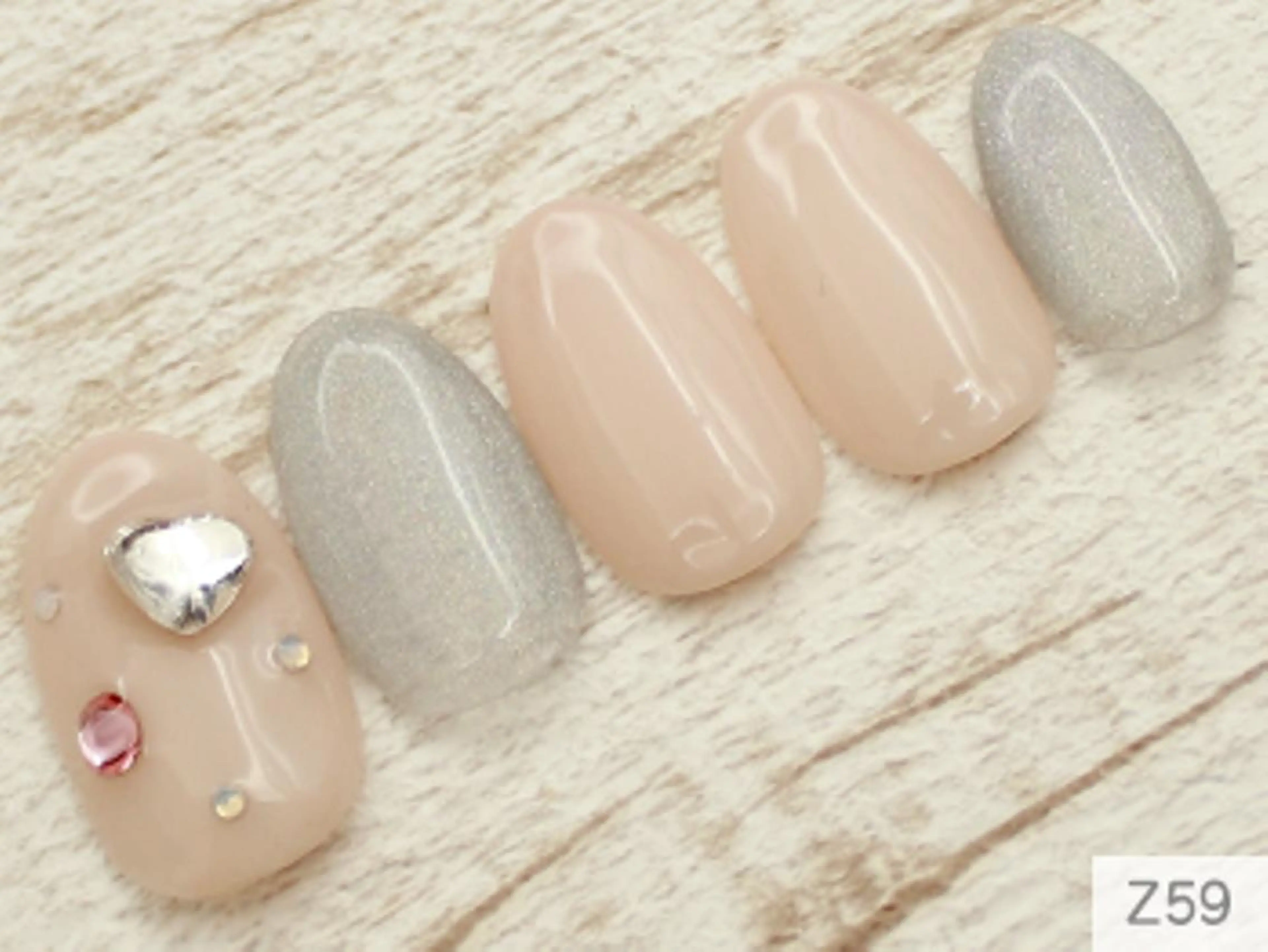 ネイル アートネイル ジェルネイル マグネットネイル 🤍 Janのネイルデザイン