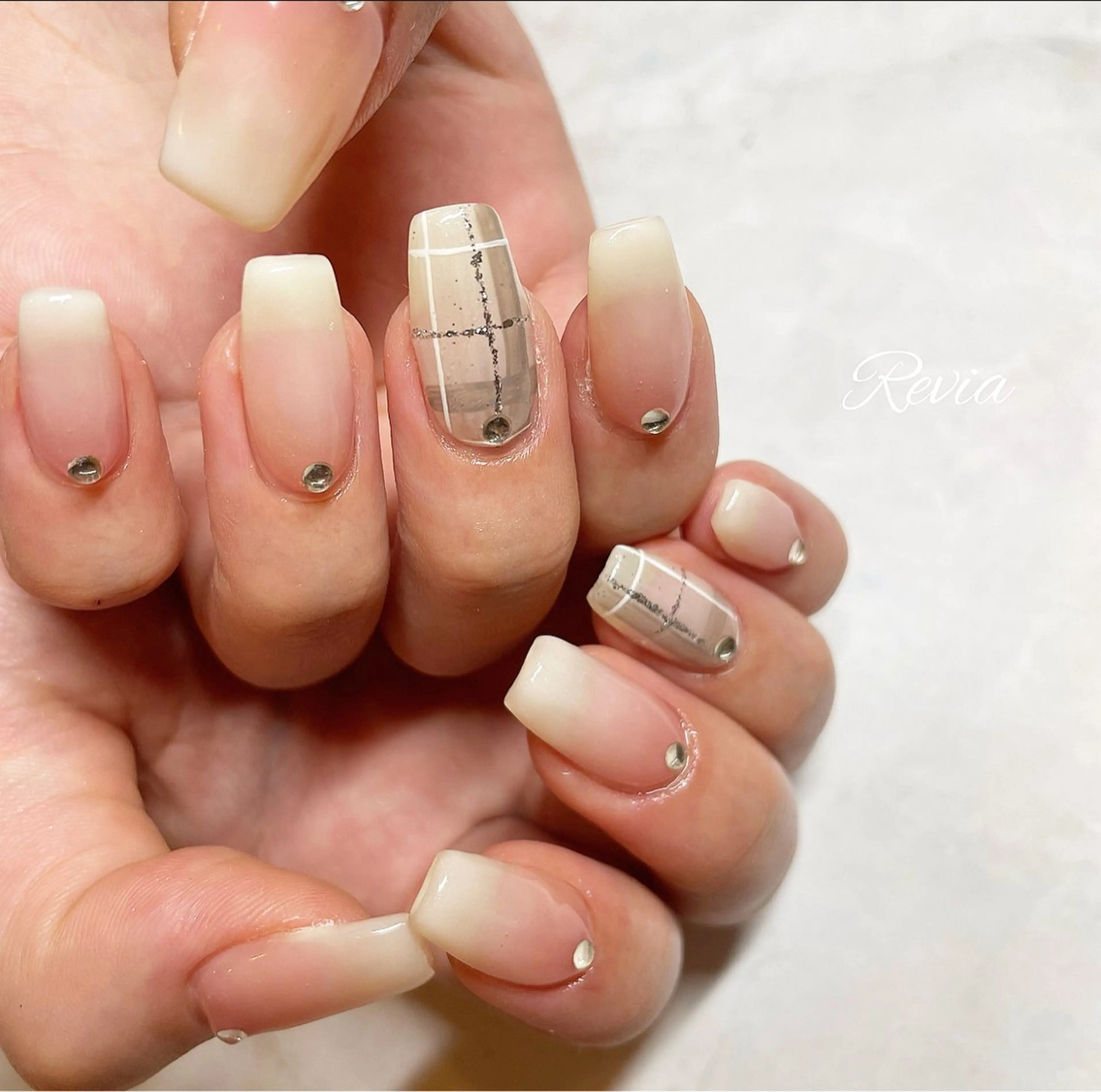 ネイル ハンドネイル revia所属・ERI Nailistのネイルデザイン