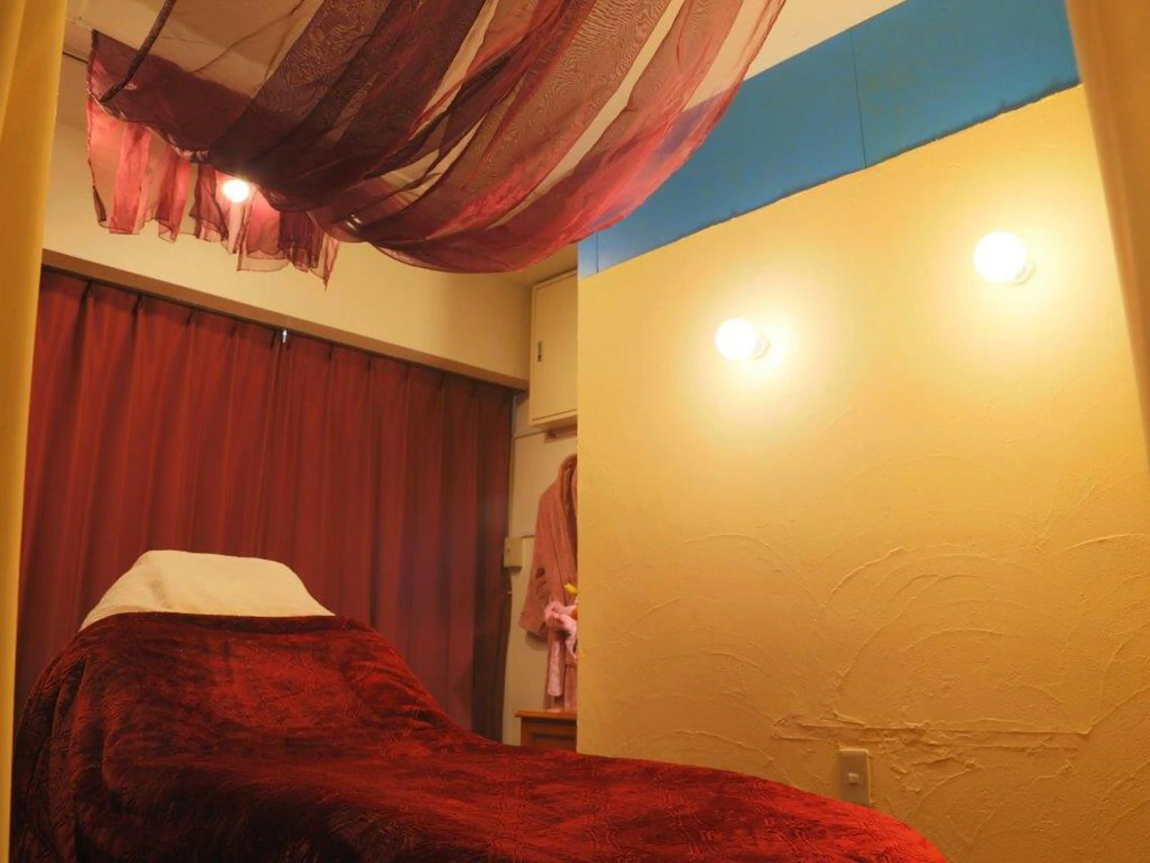 酒井綾子 .トアボーテの眉毛・アイブロウイメージ