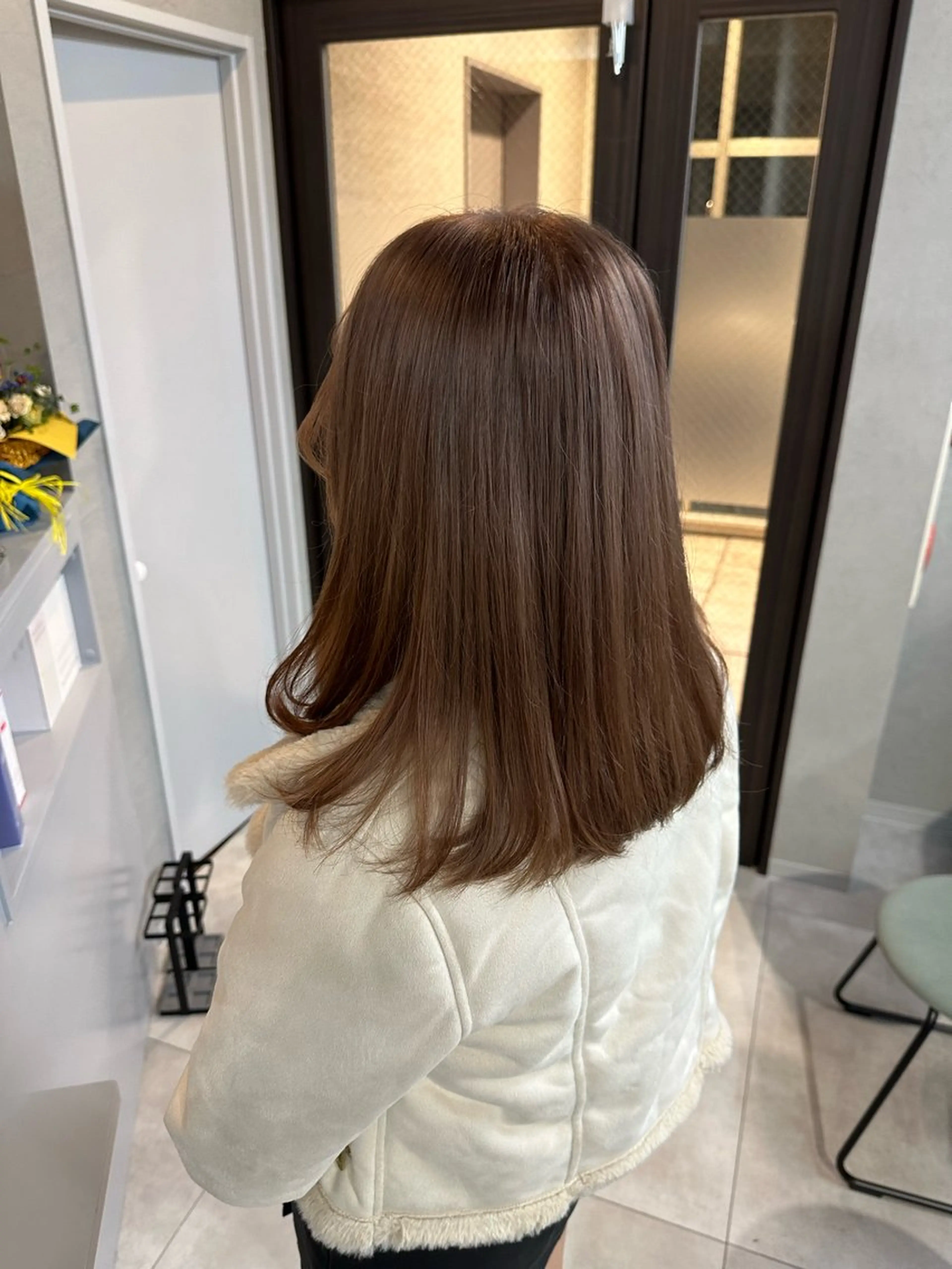 ミディアム カラー りおん レイヤー/ベージュのヘアスタイル