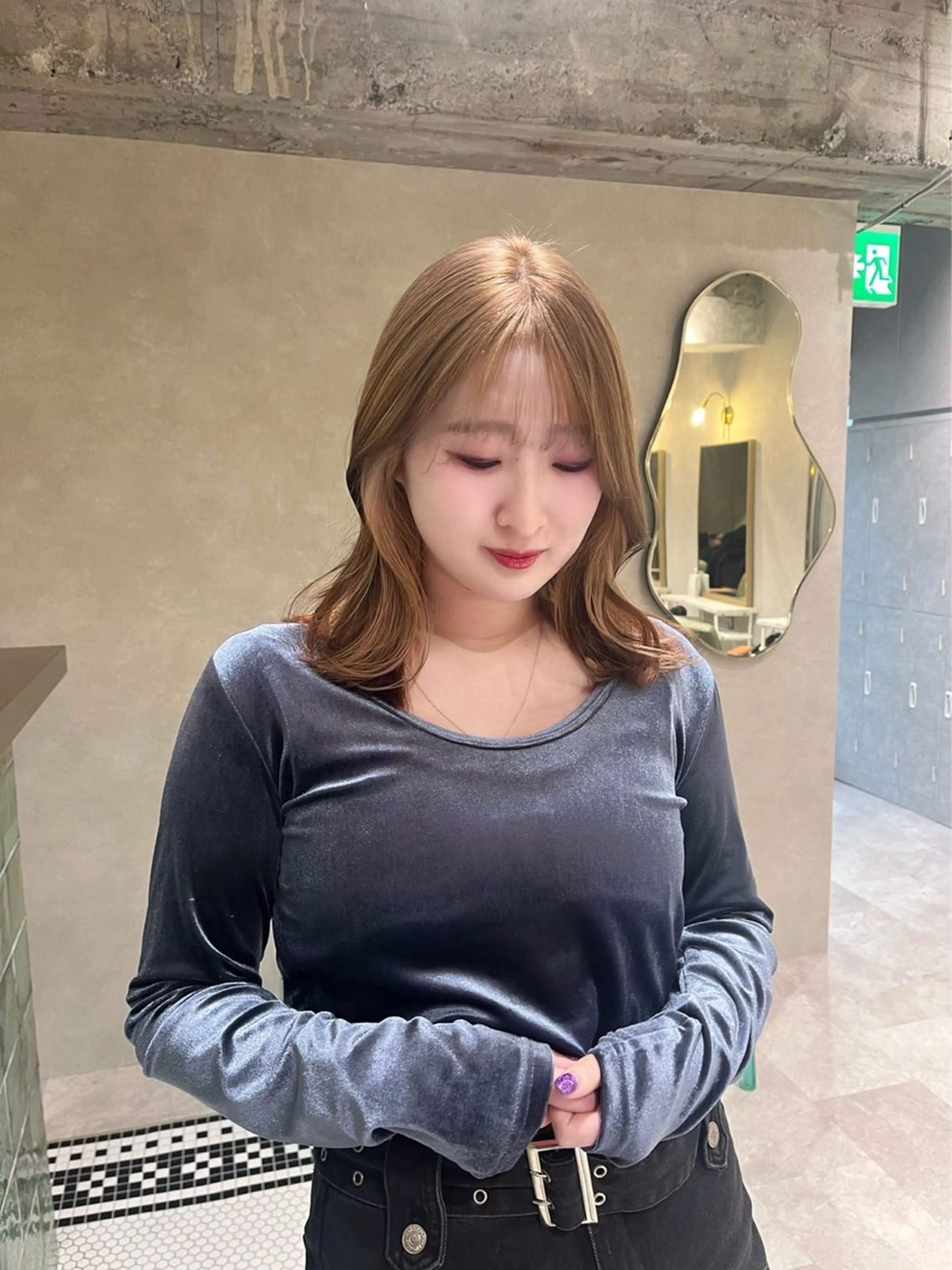 ミディアム カラー カット ヘアカラー 海外girl🤎 透明感ベージュmaoのヘアスタイル