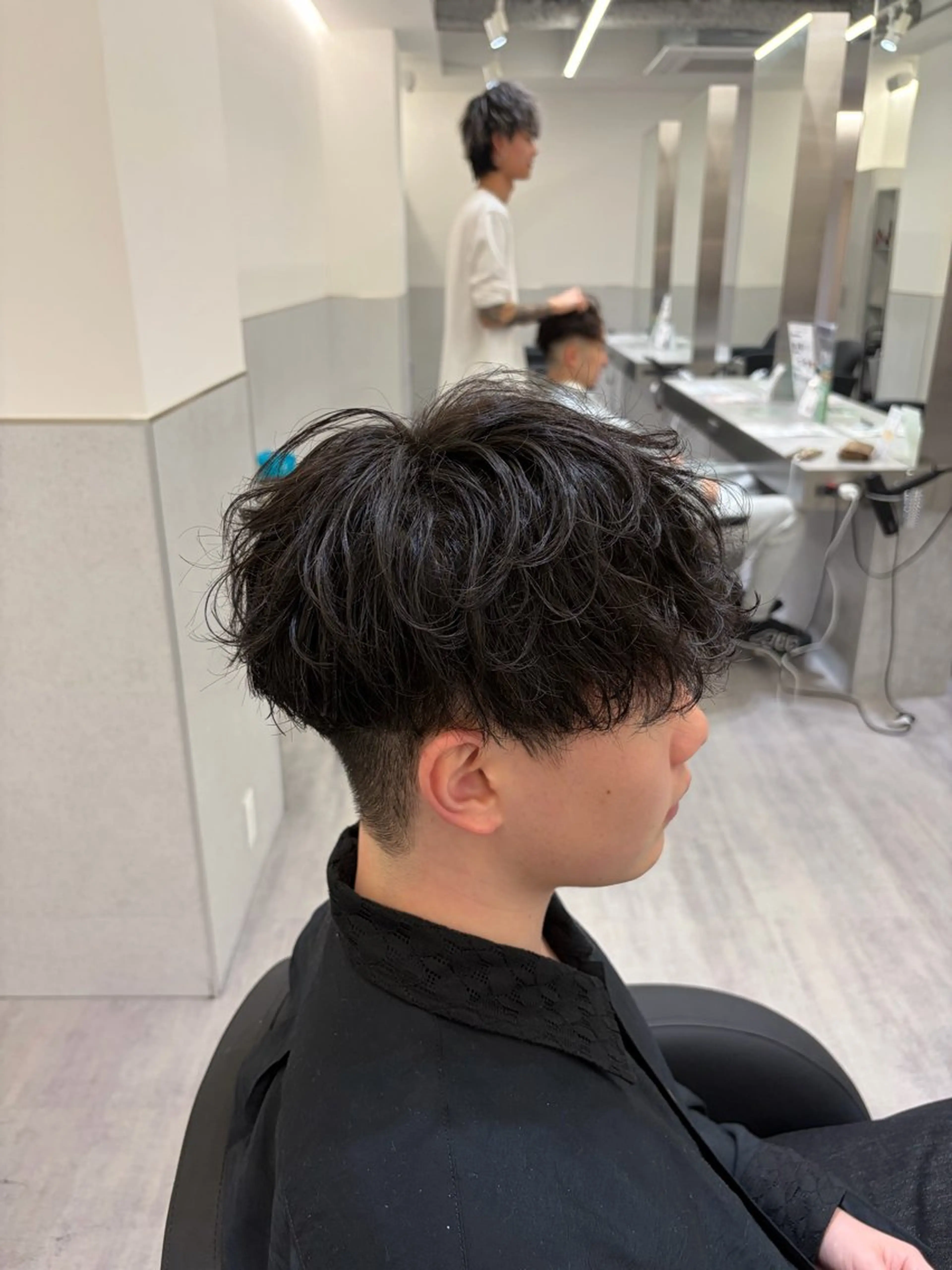 ショート パーマ メンズ 村雲 蓮のヘアスタイル