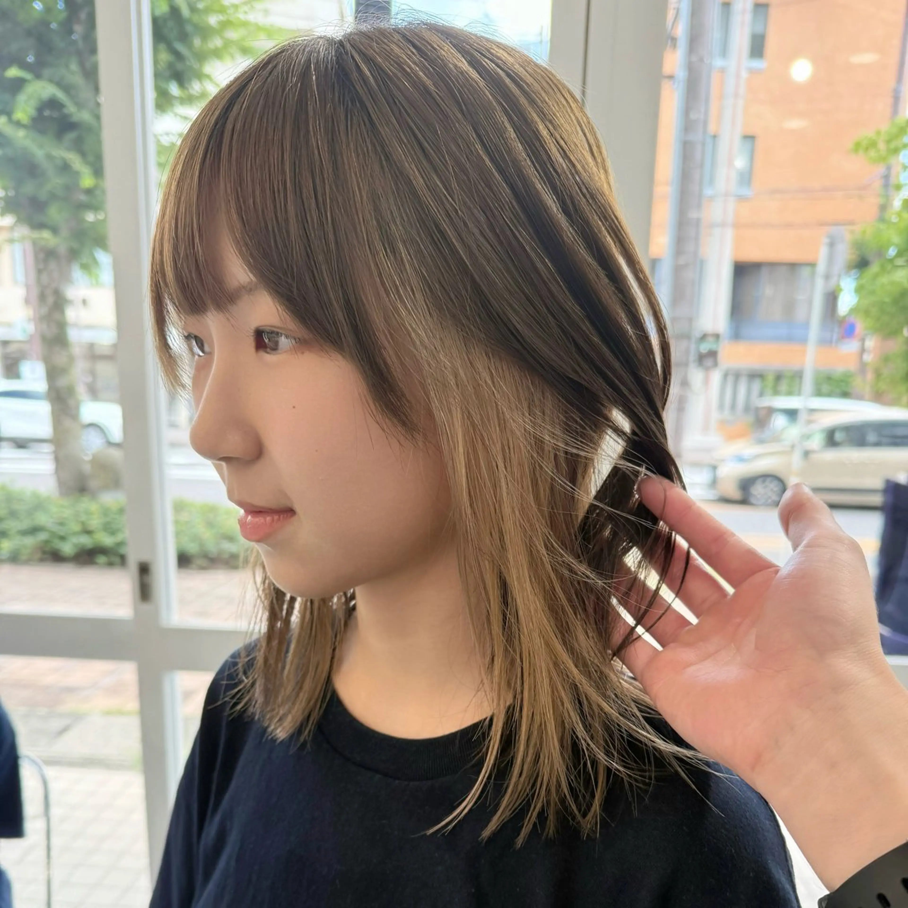 ミディアム カラー ベージュカラー ヘーゼル ミルクティーベージュ カット ヘアカラー トリートメント レイヤーカット/ 春日井/鵜飼元喜のヘアスタイル