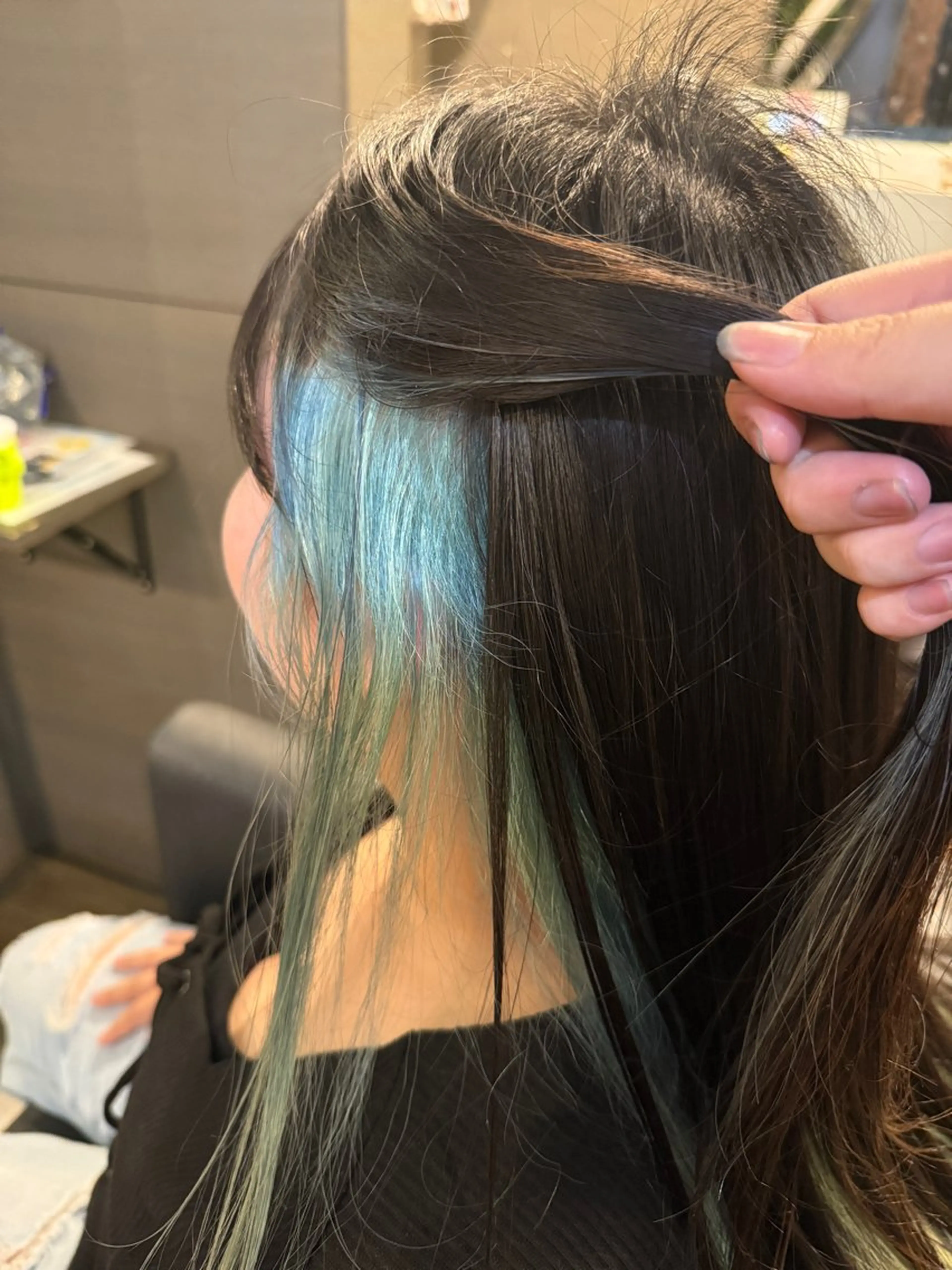 ロング カラー ヘアカラー 大立 七夏のヘアスタイル