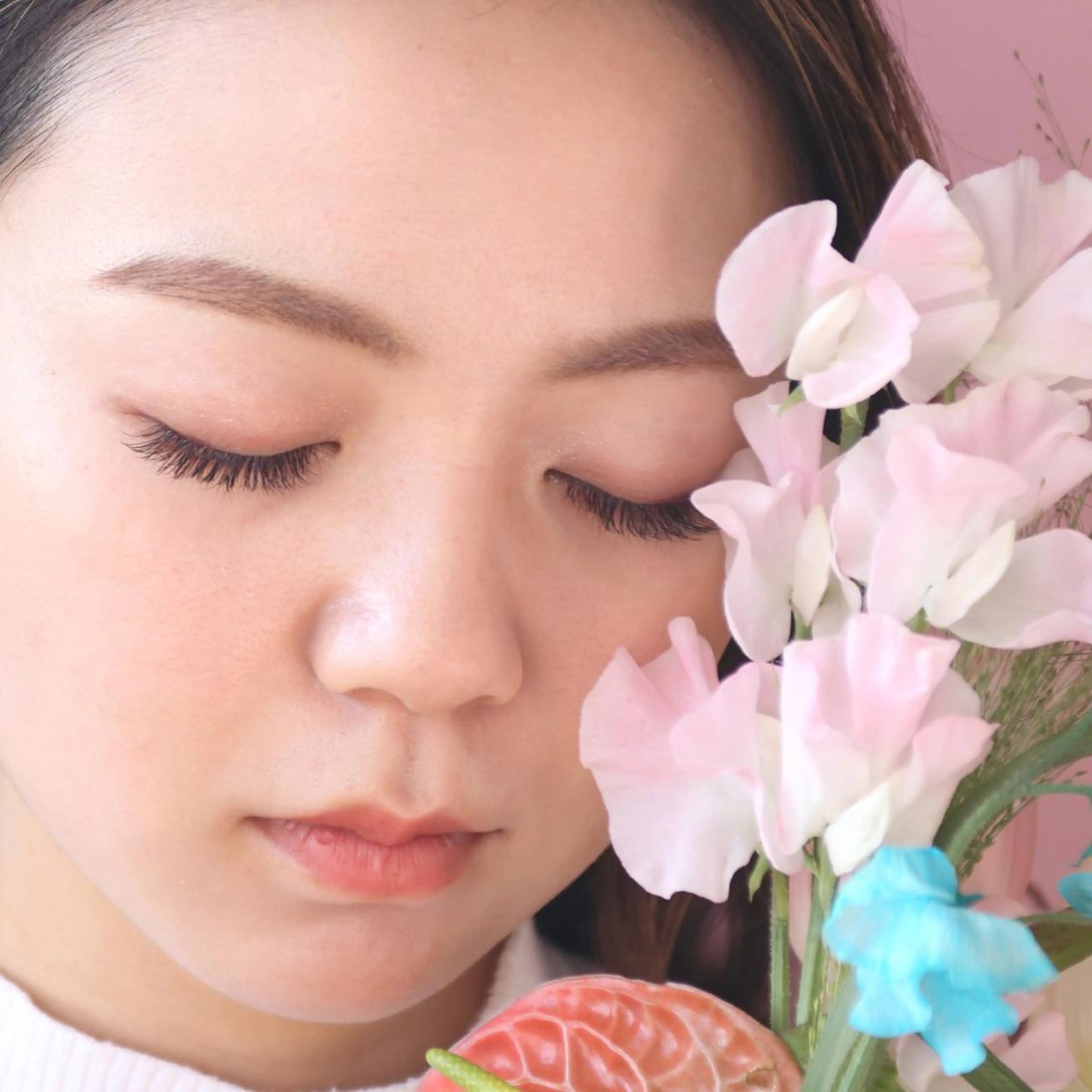 【モチ×濃さ◎】お試し❣️お得❣️ボリュームラッシュ120束上質なセーブル、初回モチがよくなるアイシャンプー付きの写真