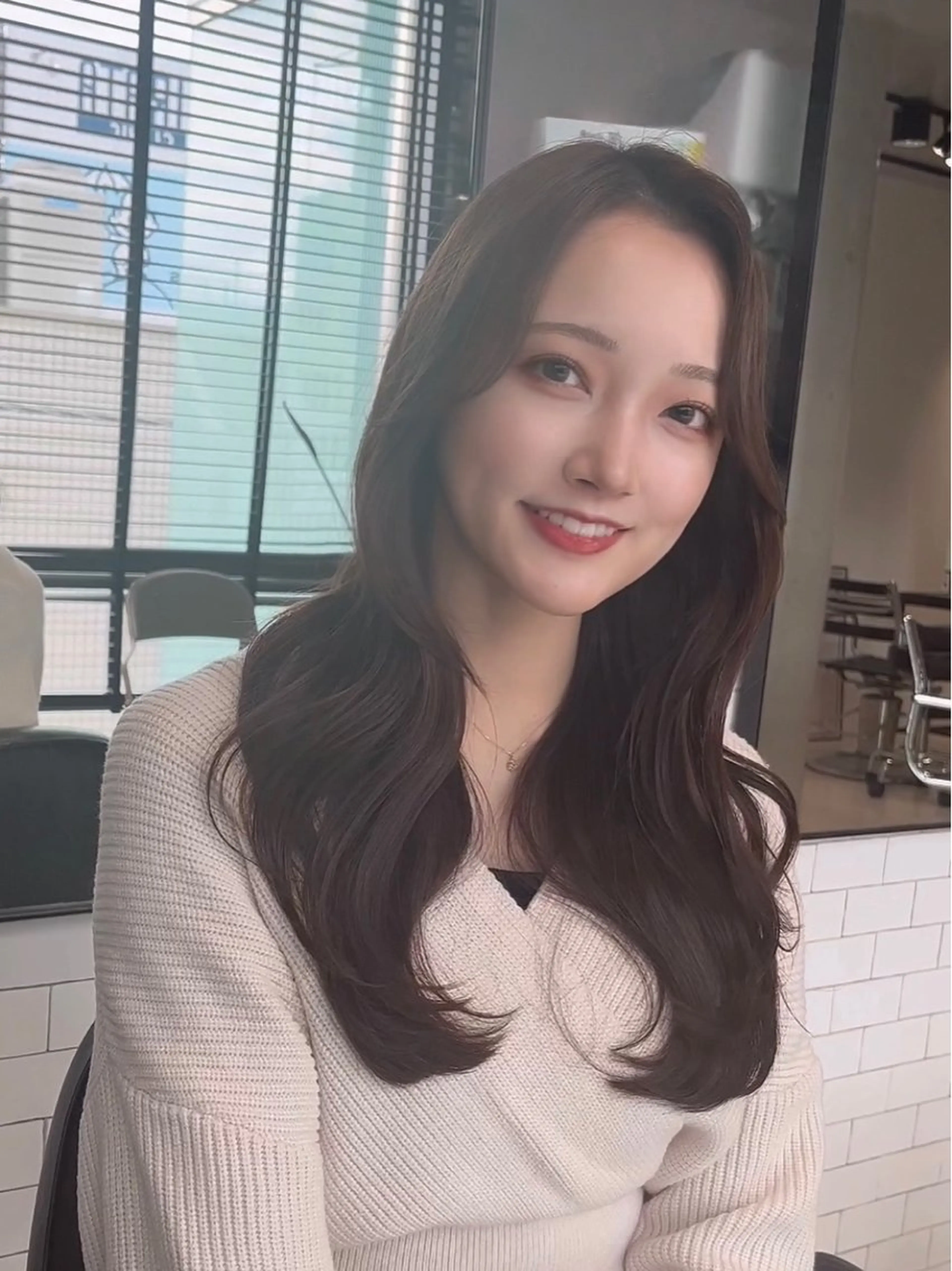 セミロング カラー カット ヘアカラー トリートメント 🌫️大人韓国ヘア 🌫️naoyaのヘアスタイル