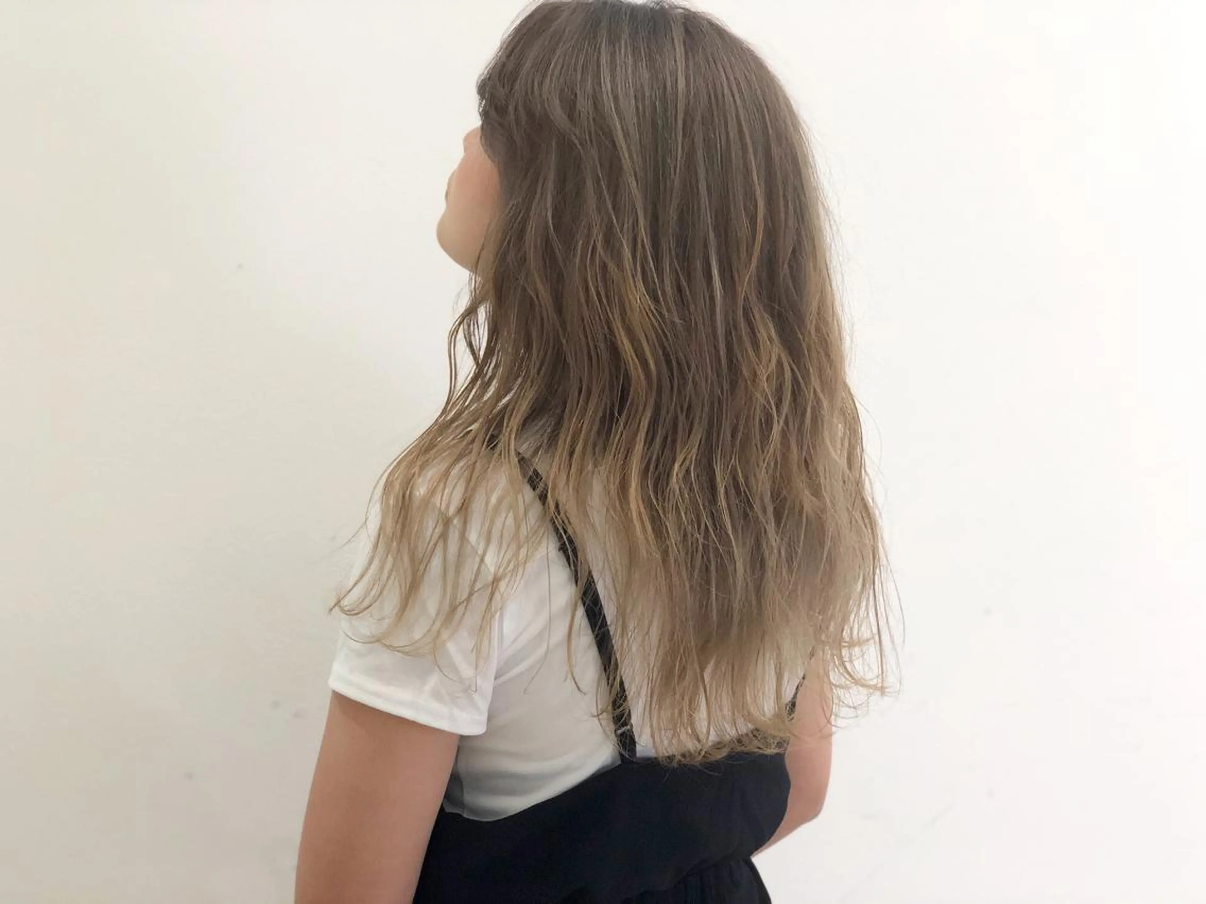 セミロング カラー ヘアカラー トリートメント Tao所属・藤川 大智のヘアスタイル