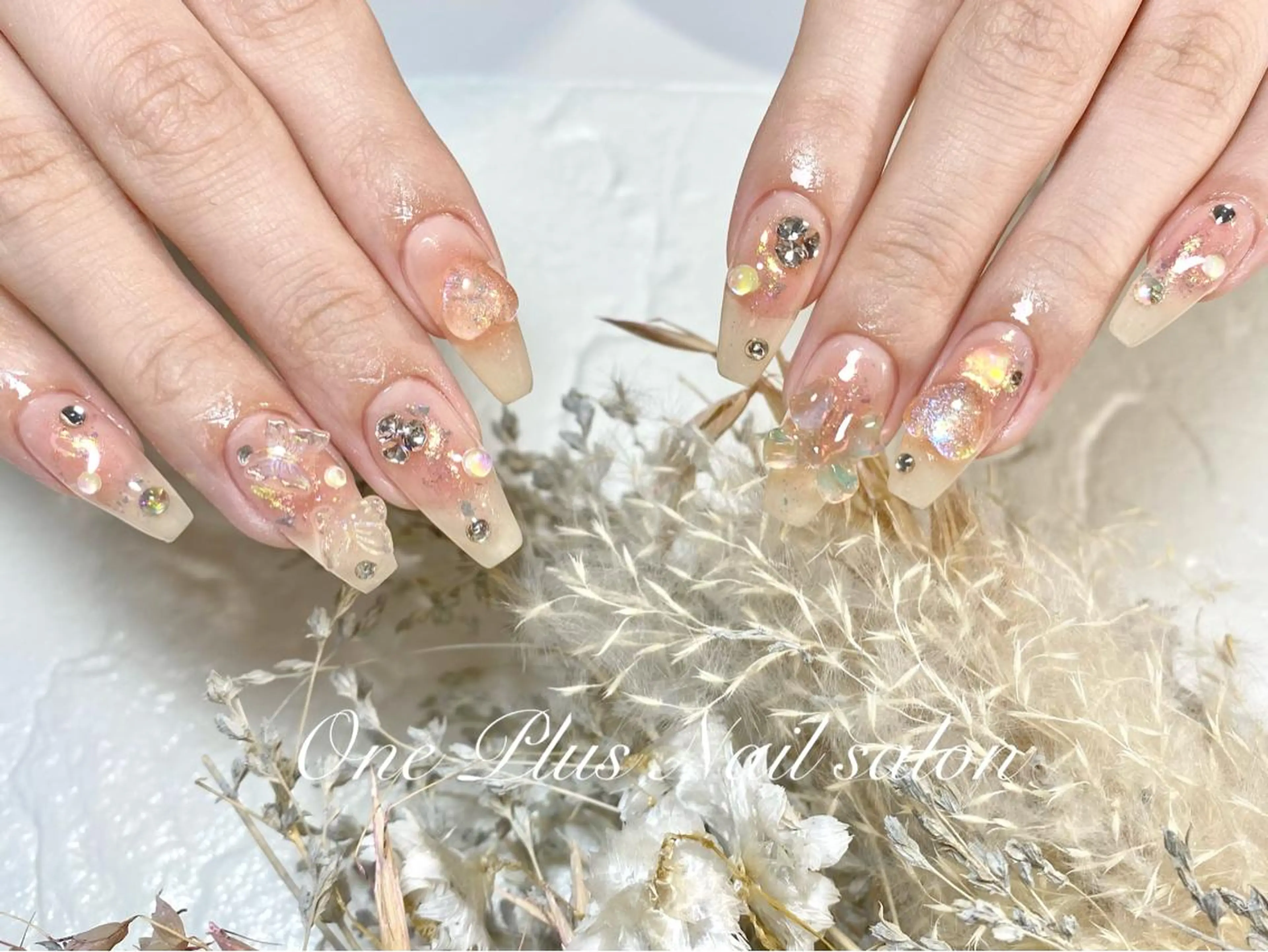 ネイル One Plus Nail Salonのネイルデザイン