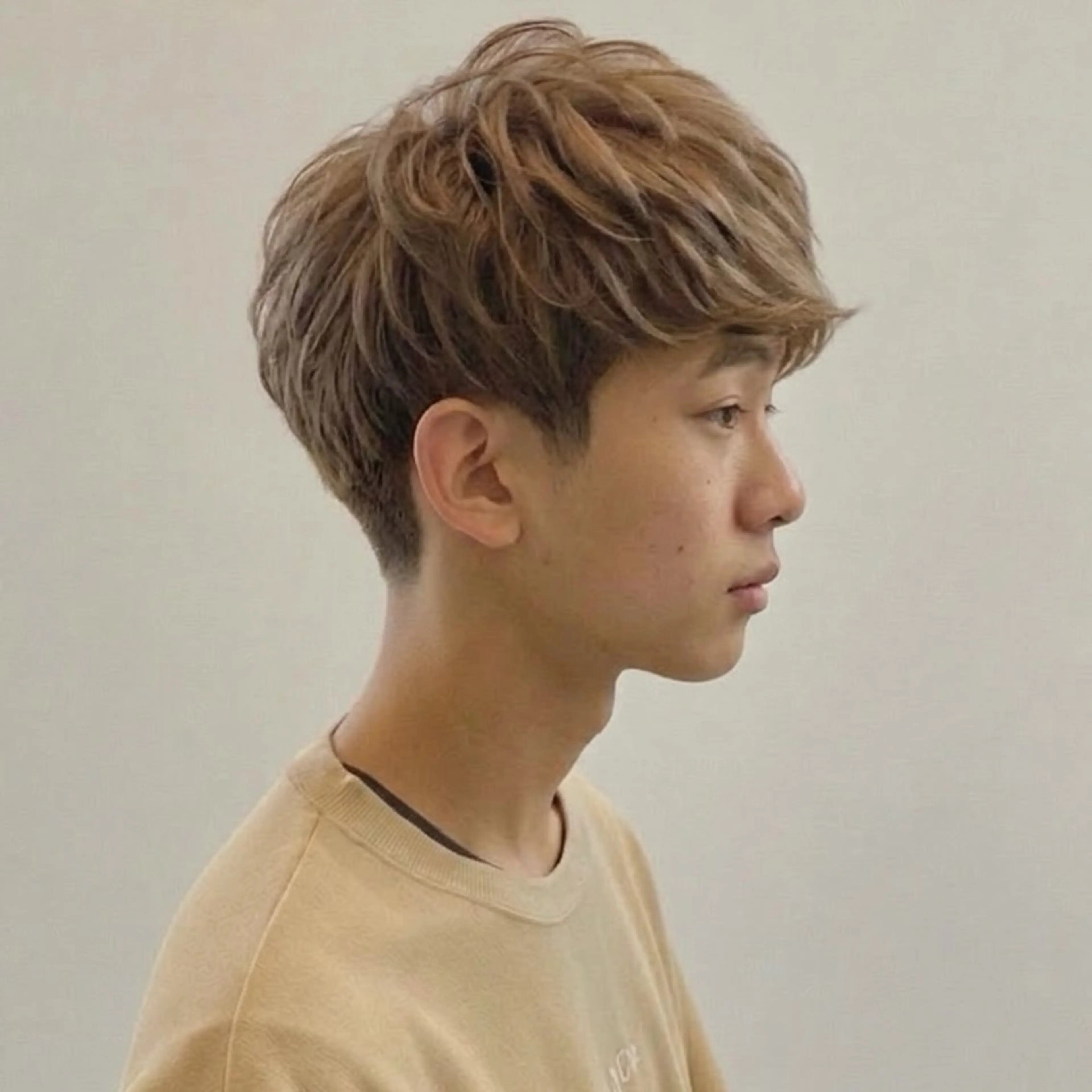 カラー メンズ マッシュ カット ヘアカラー SALOWIN名古屋所属・駒沢 聡のヘアスタイル