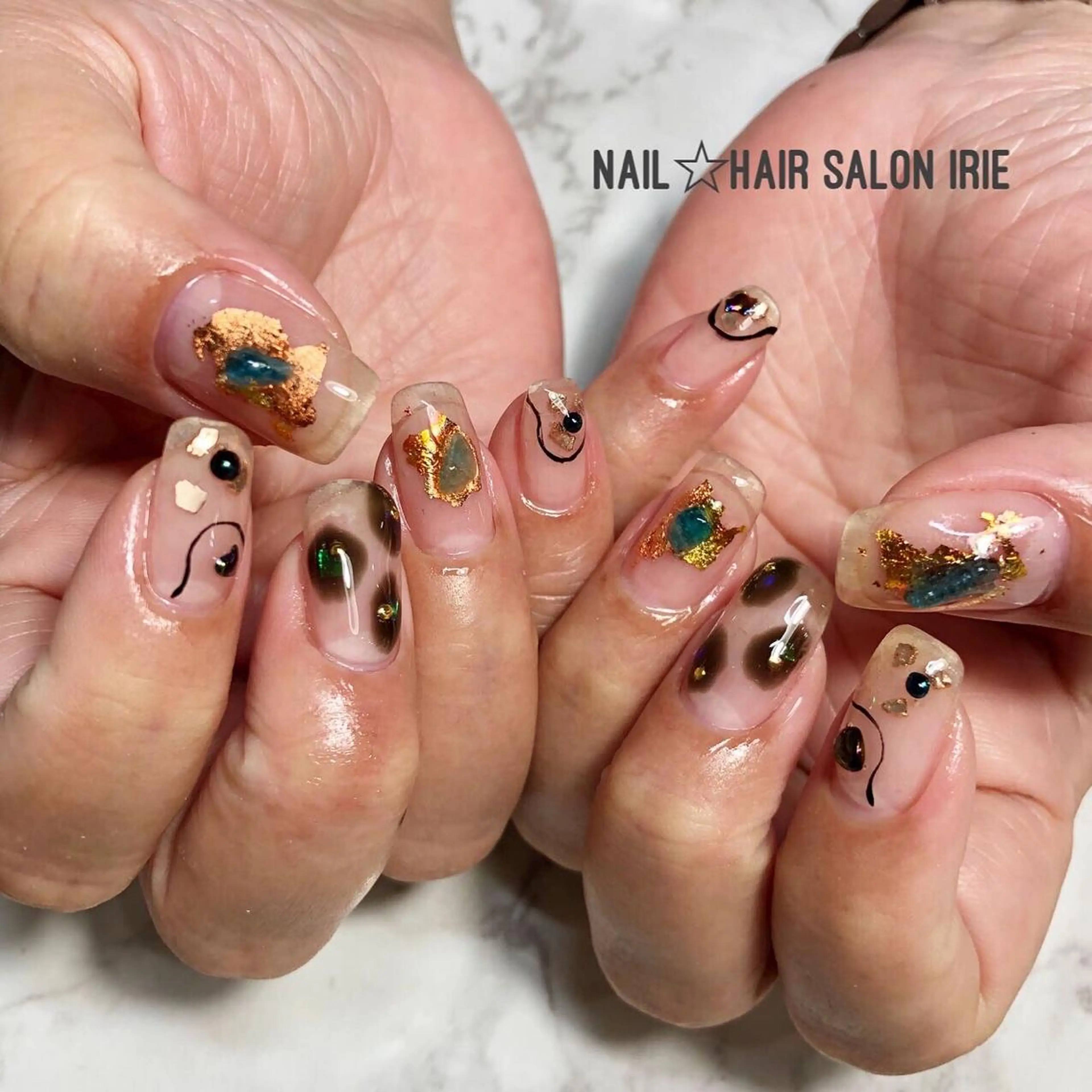 ハンドネイル Hair salon Irie所属・與儀 知佳のネイルデザイン