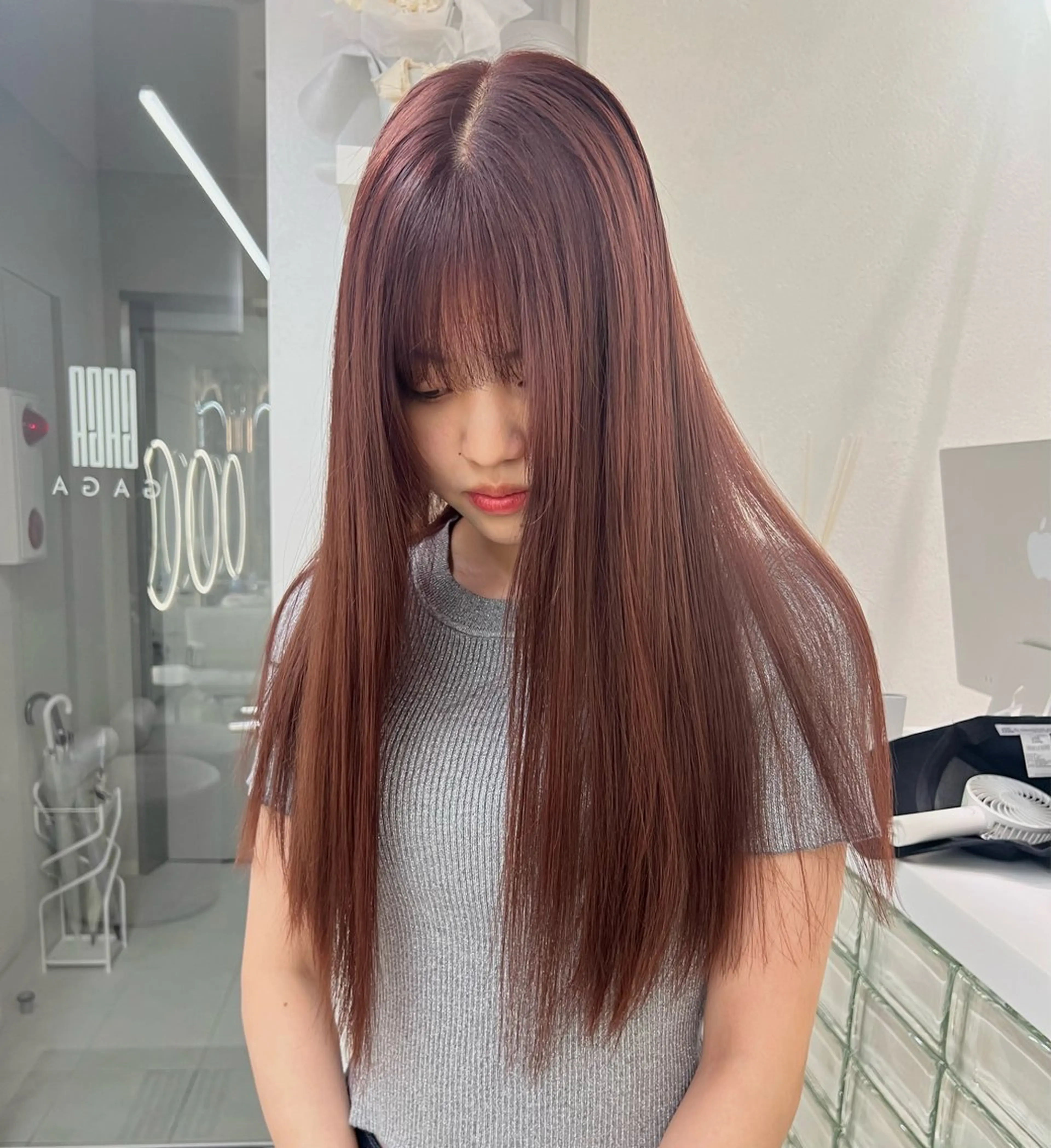 ロング カラー GAGA所属・GAGA AMIKAのヘアスタイル