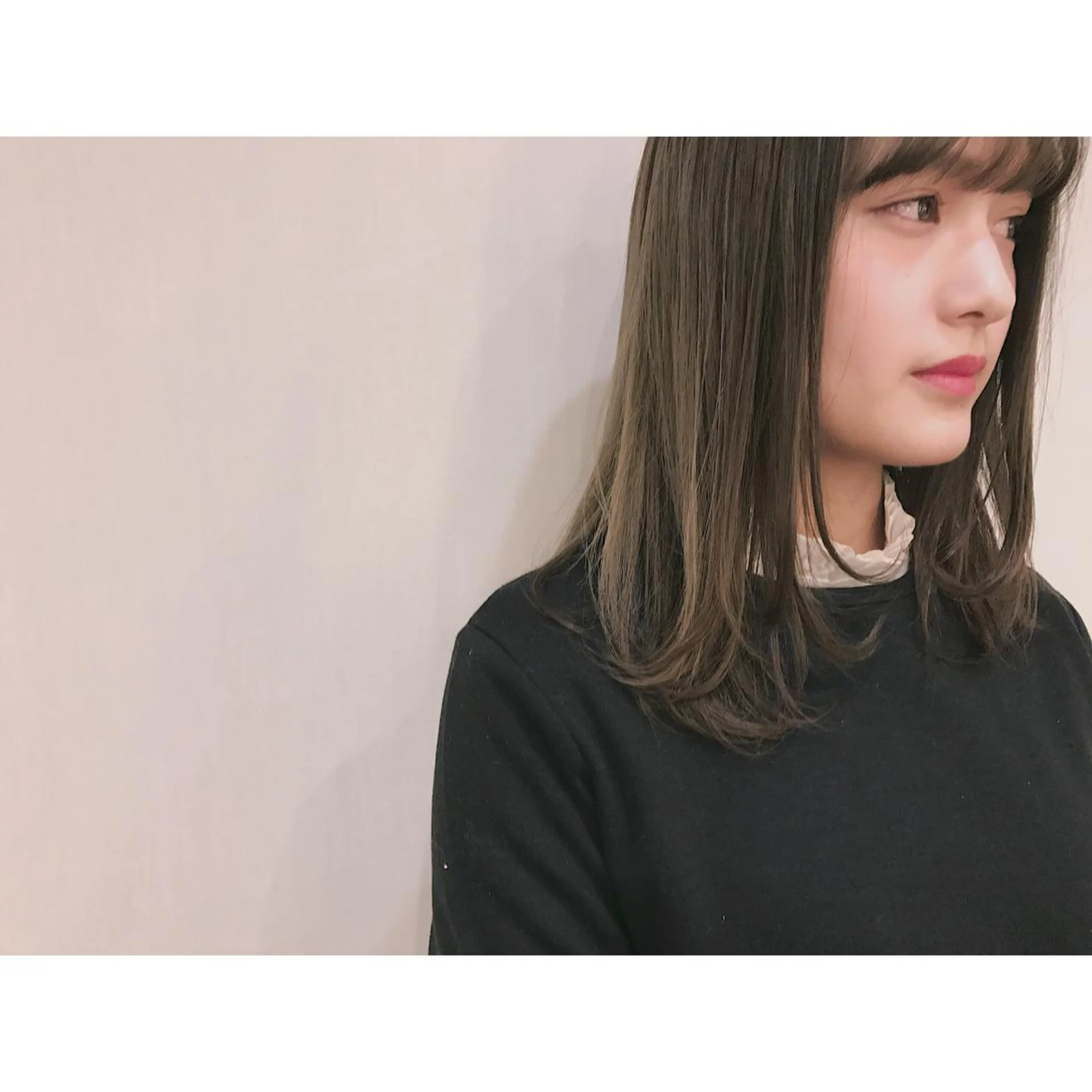 セミロング カラー グラデーションカラー イルミナカラー 日々所属・谷 大地のヘアスタイル