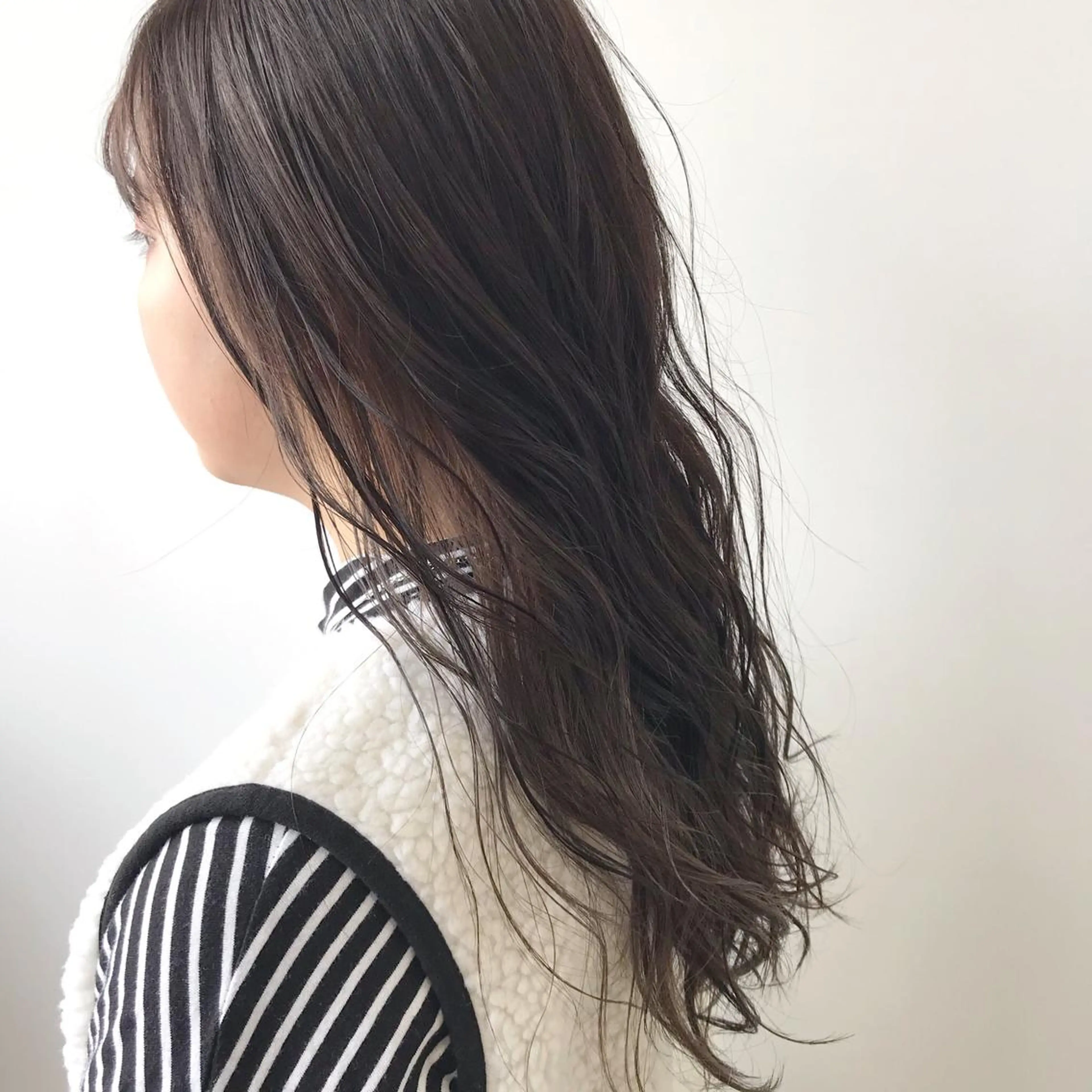 ロング アッシュ カット ヘアカラー カラーリスト菅野 竜矢🌈のヘアスタイル