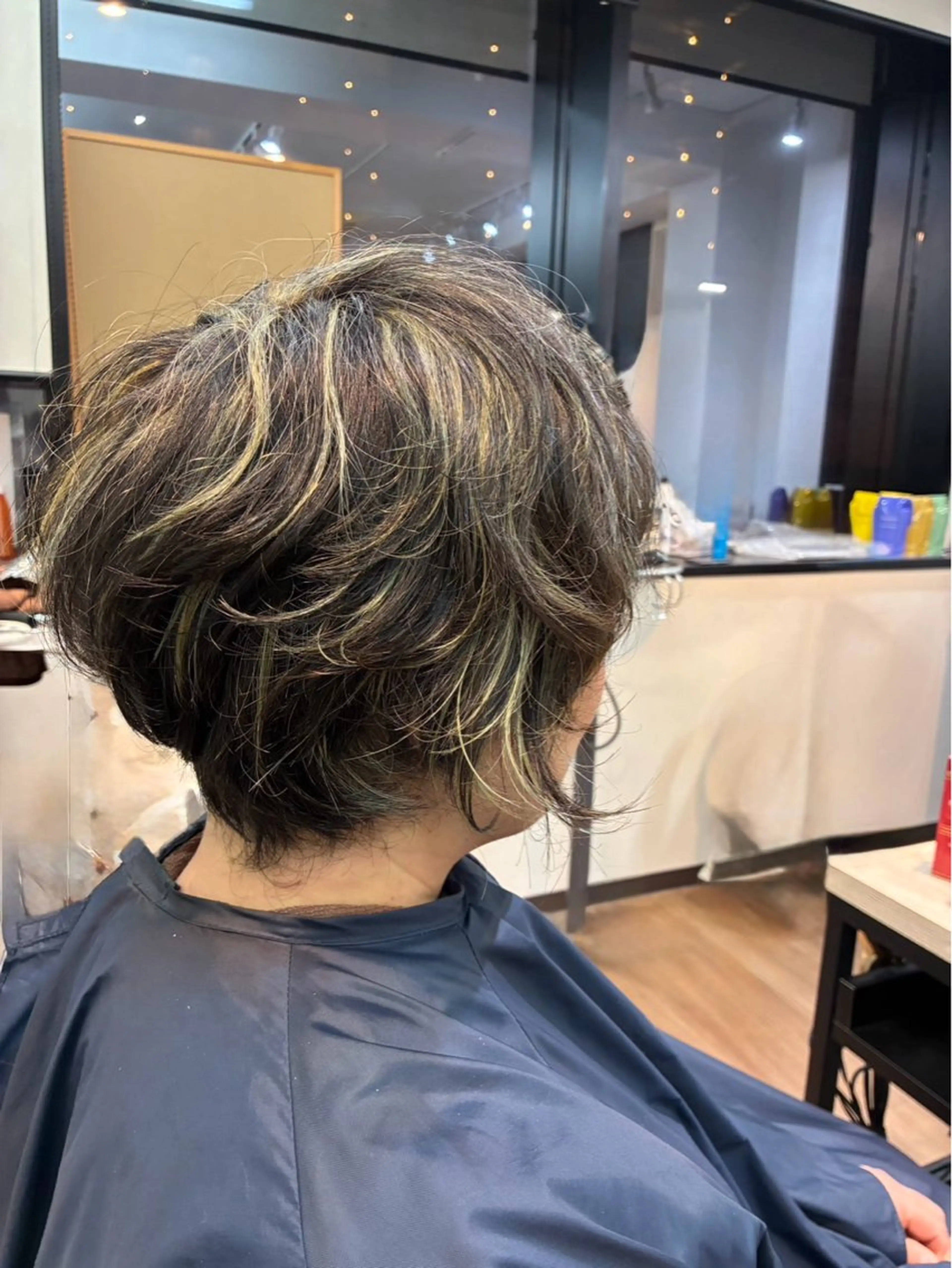 カラー ハイライトカラー 天王寺区🌟大好評バ ッサリ◎美髪改善矯正のヘアスタイル