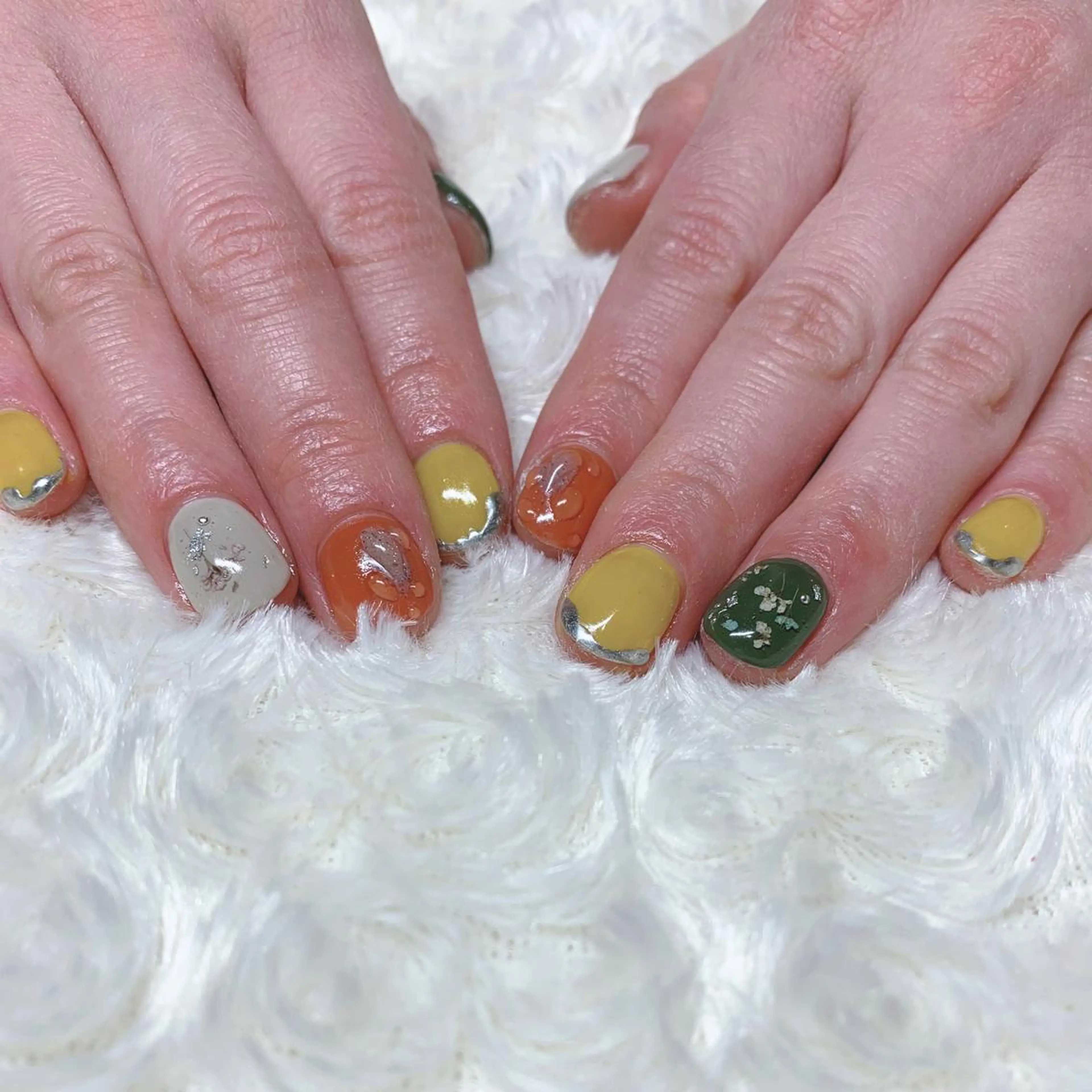 カラー ネイル ハンドネイル Cozy_ ilumのネイルデザイン