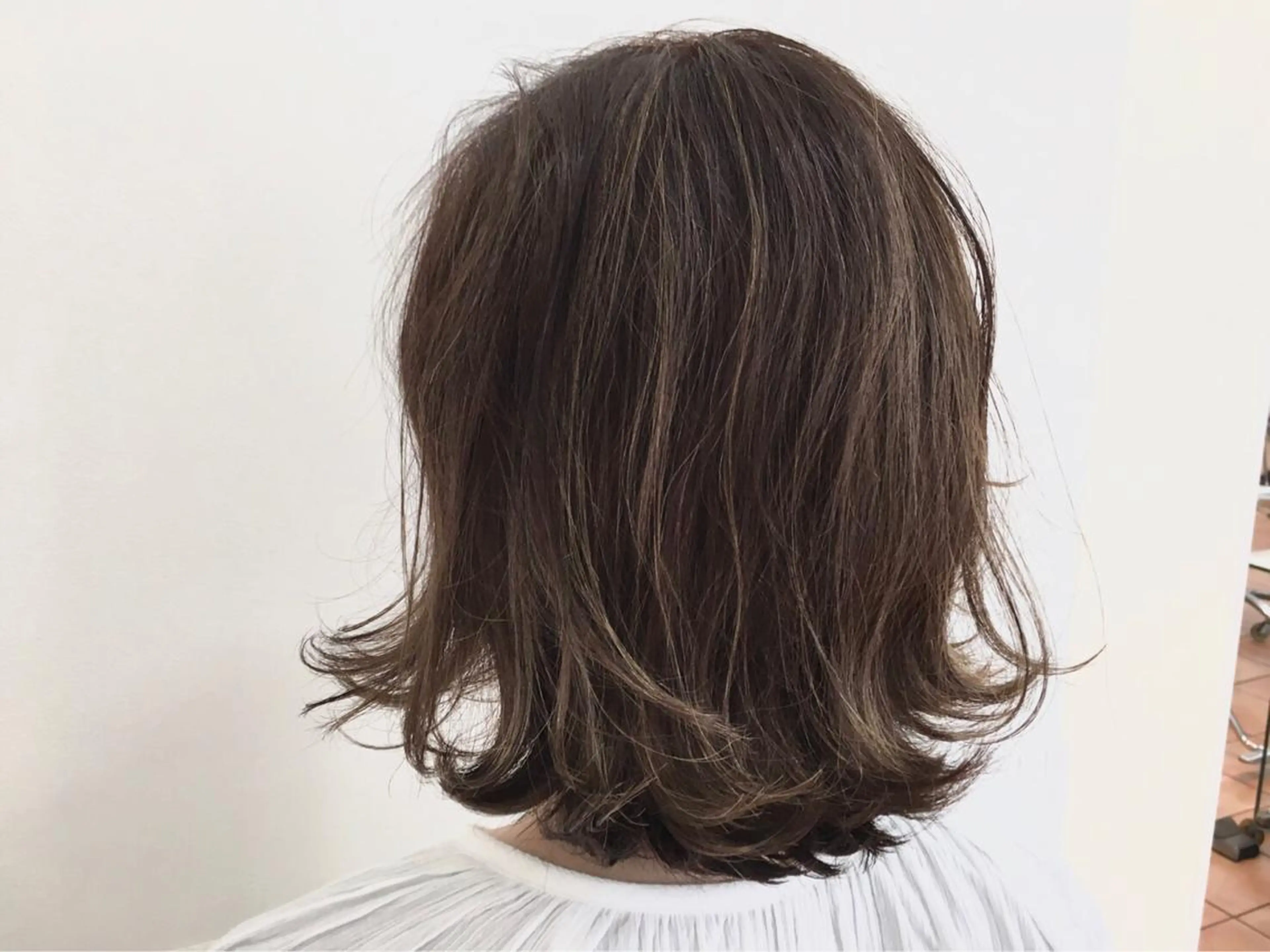 ミディアム カラー ハイライトカラー ハイライト ヘアカラー ショート 嶋津祥希のヘアスタイル