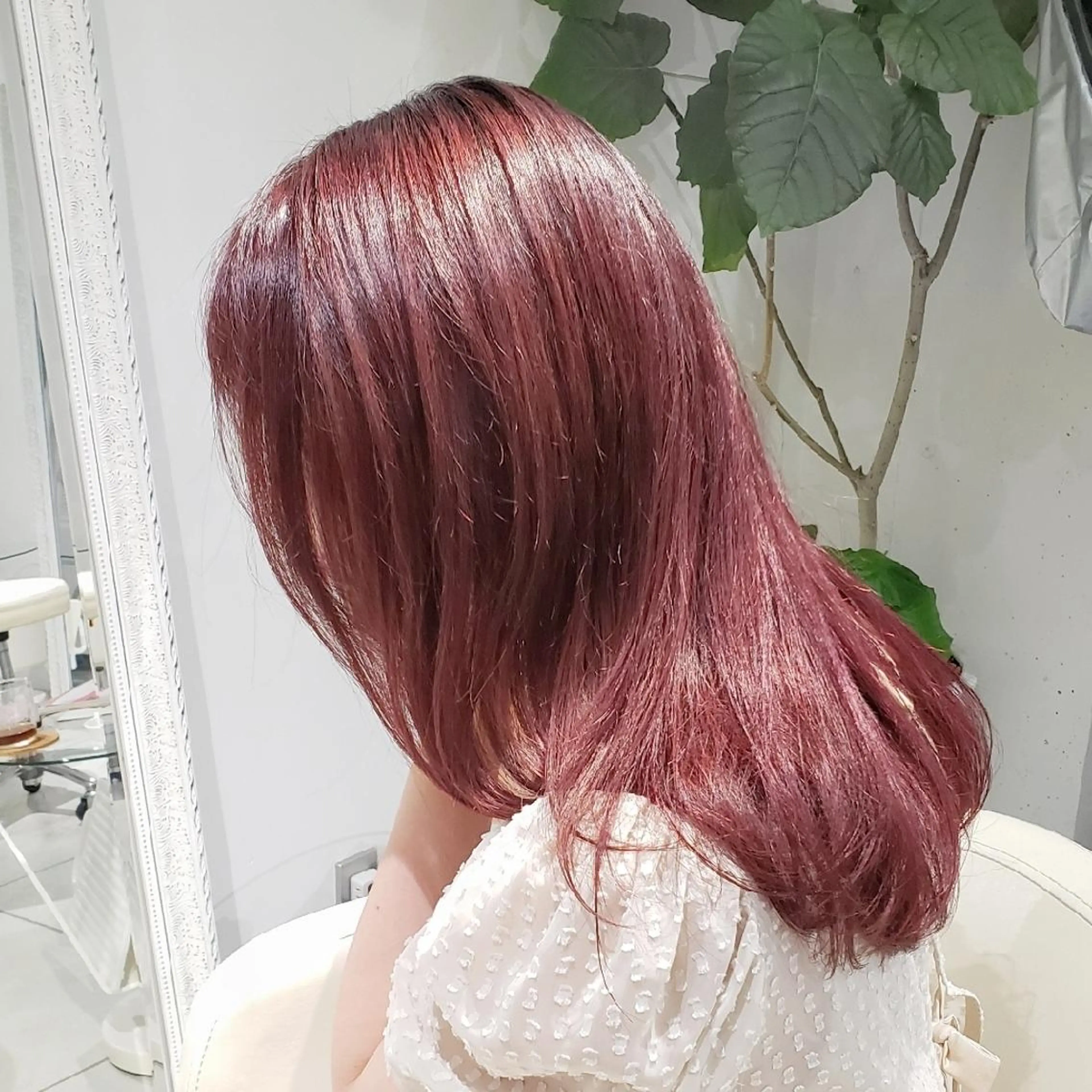 ロング カラー ブリーチ ピンクカラー 樋口 千尋のヘアスタイル