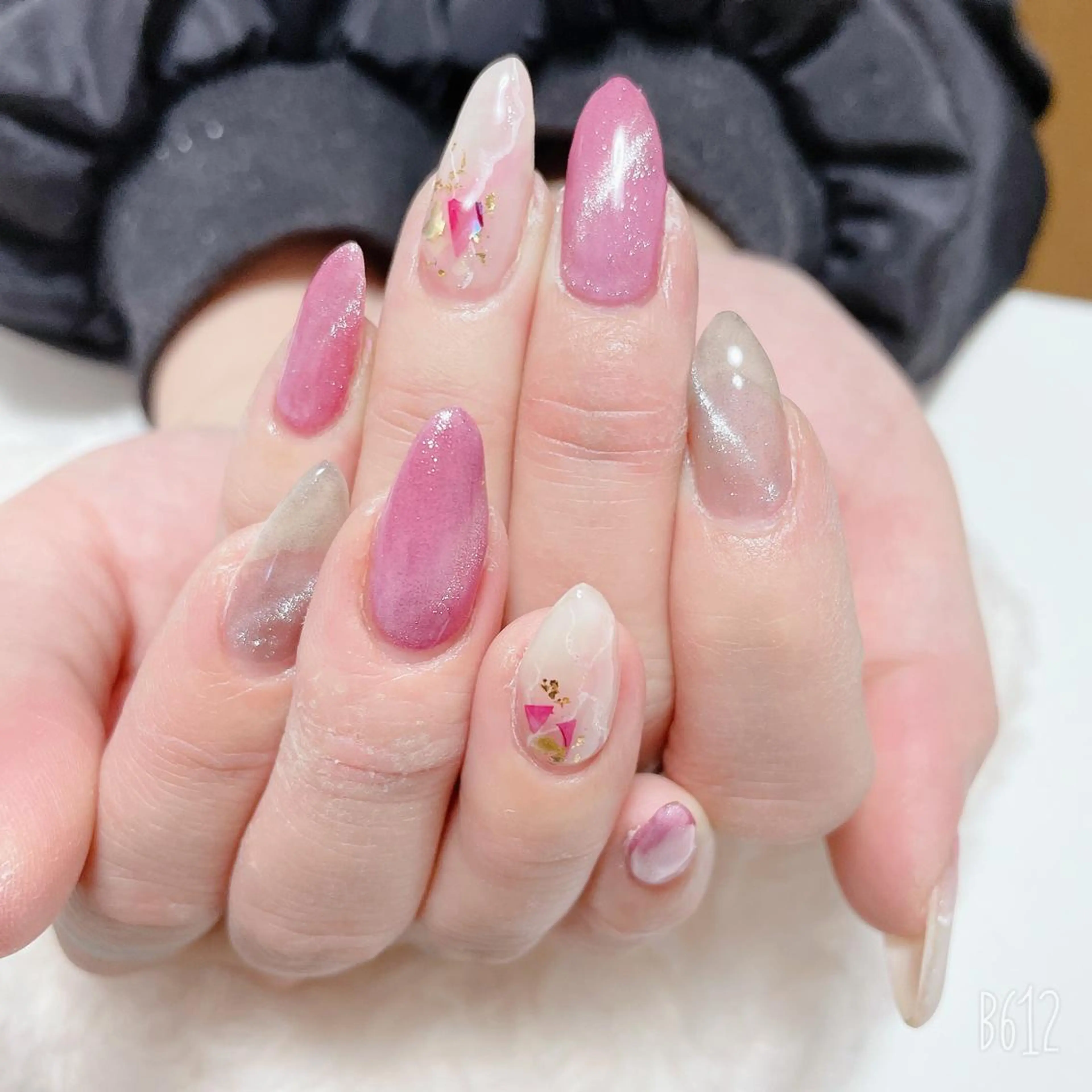 ネイル The Best Beauty受付担当のヘアスタイル