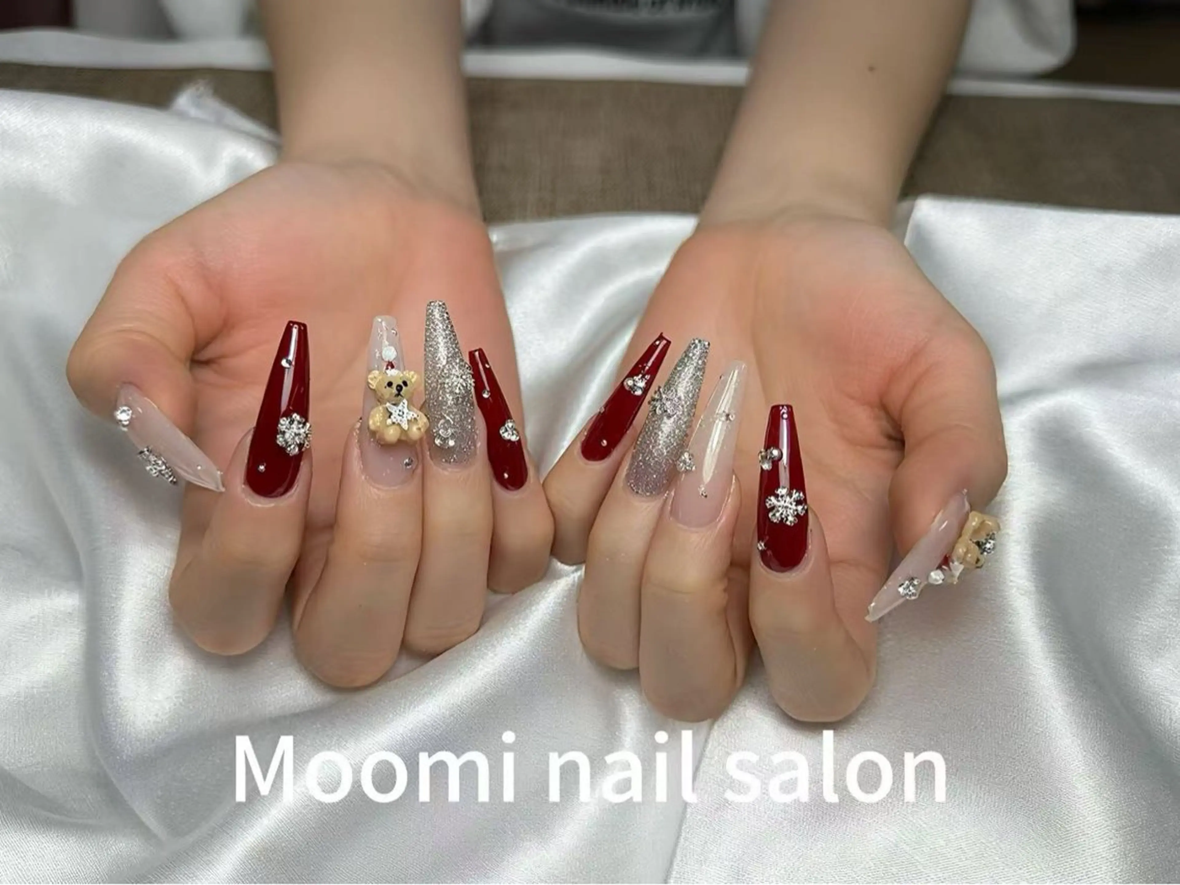 ロング ハンドネイル moomi nailのネイルデザイン