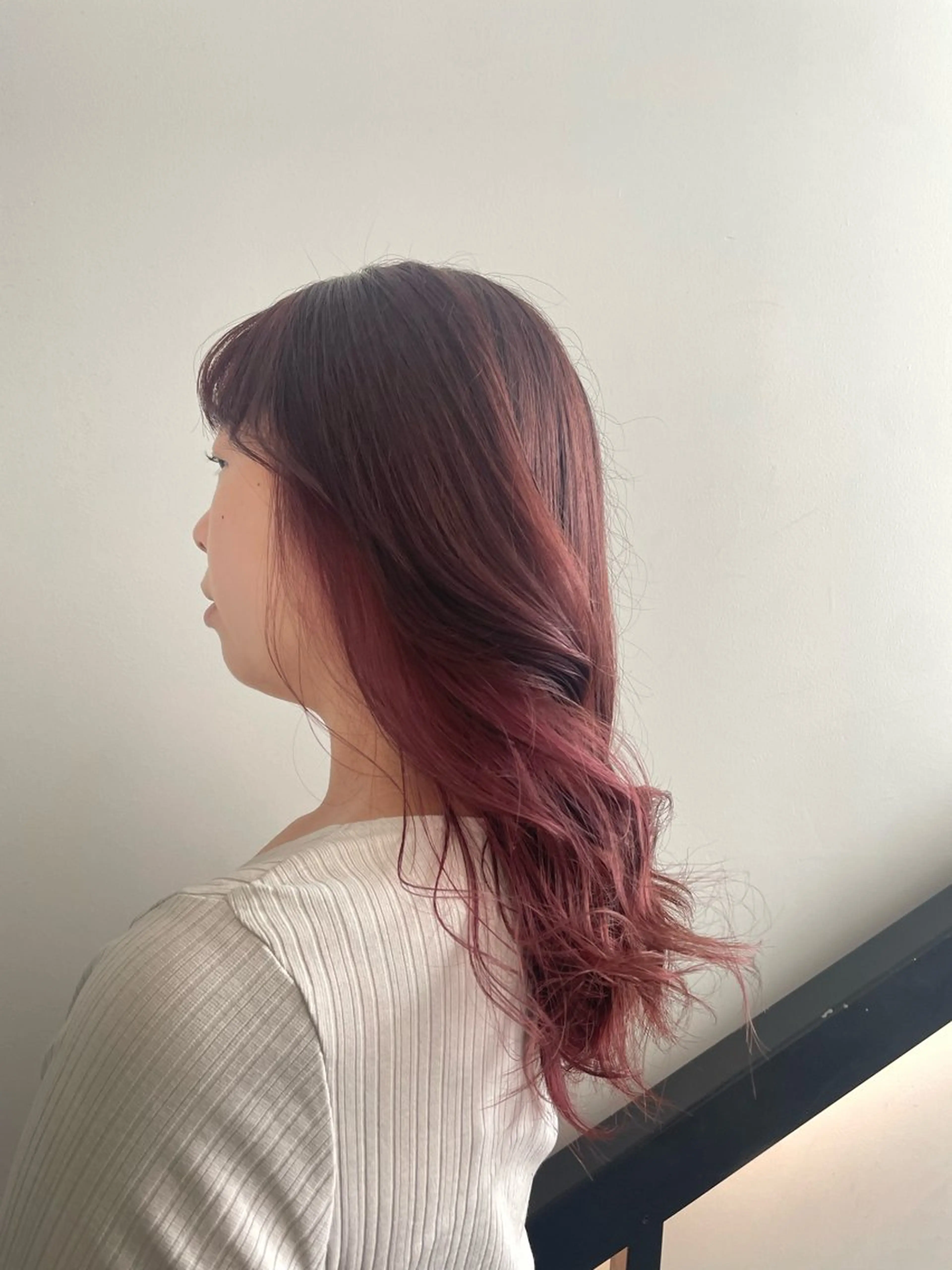 セミロング カラー ヘアカラー 🌟暖色系ハイトーン 🌟AIのヘアスタイル