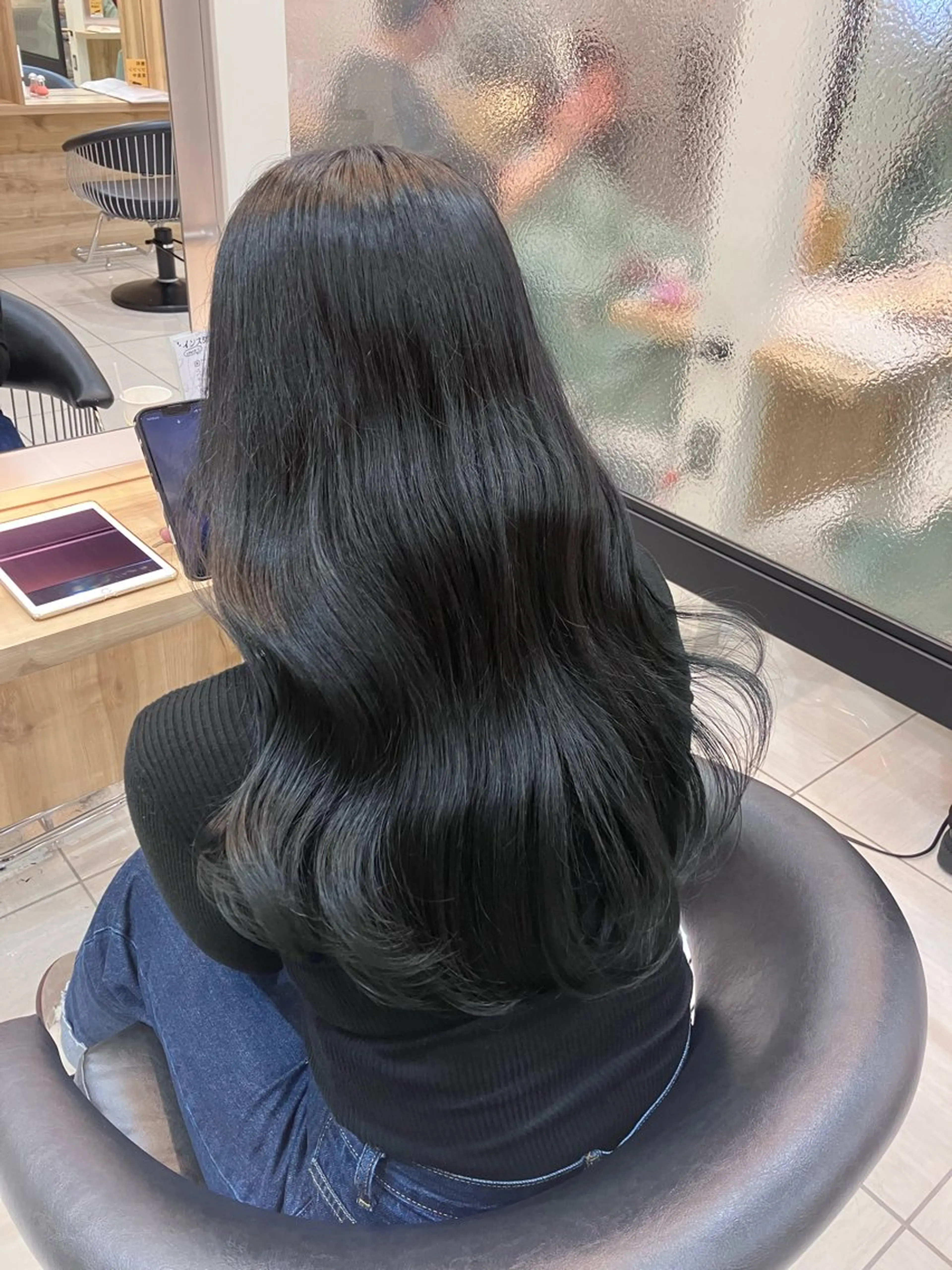 ロング カラー 髪質改善 トリートメント 前髪/顔周り/透明感 艶カラーとどさんのヘアスタイル