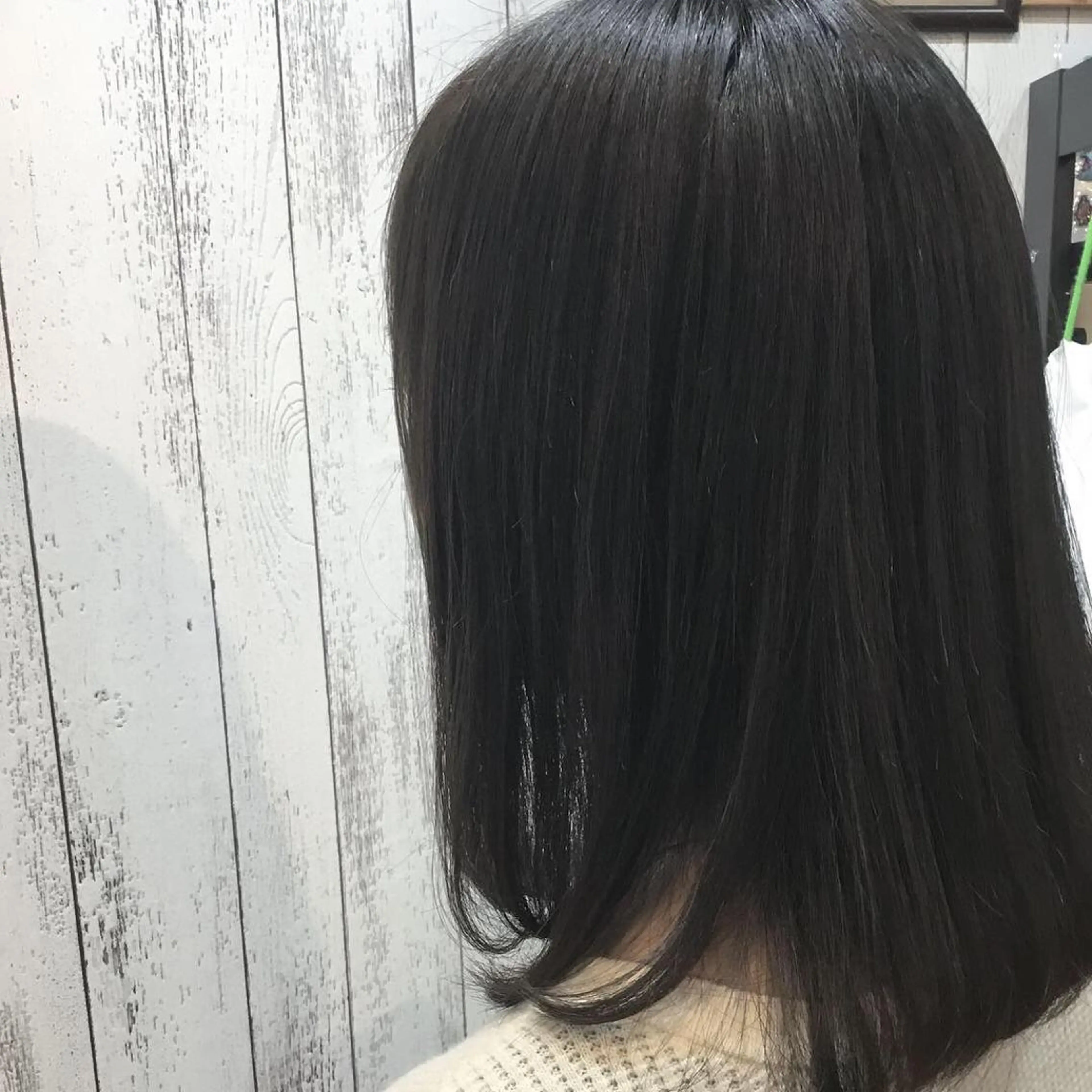 ミディアム カラー パーマ embrace エンブレイスのヘアスタイル