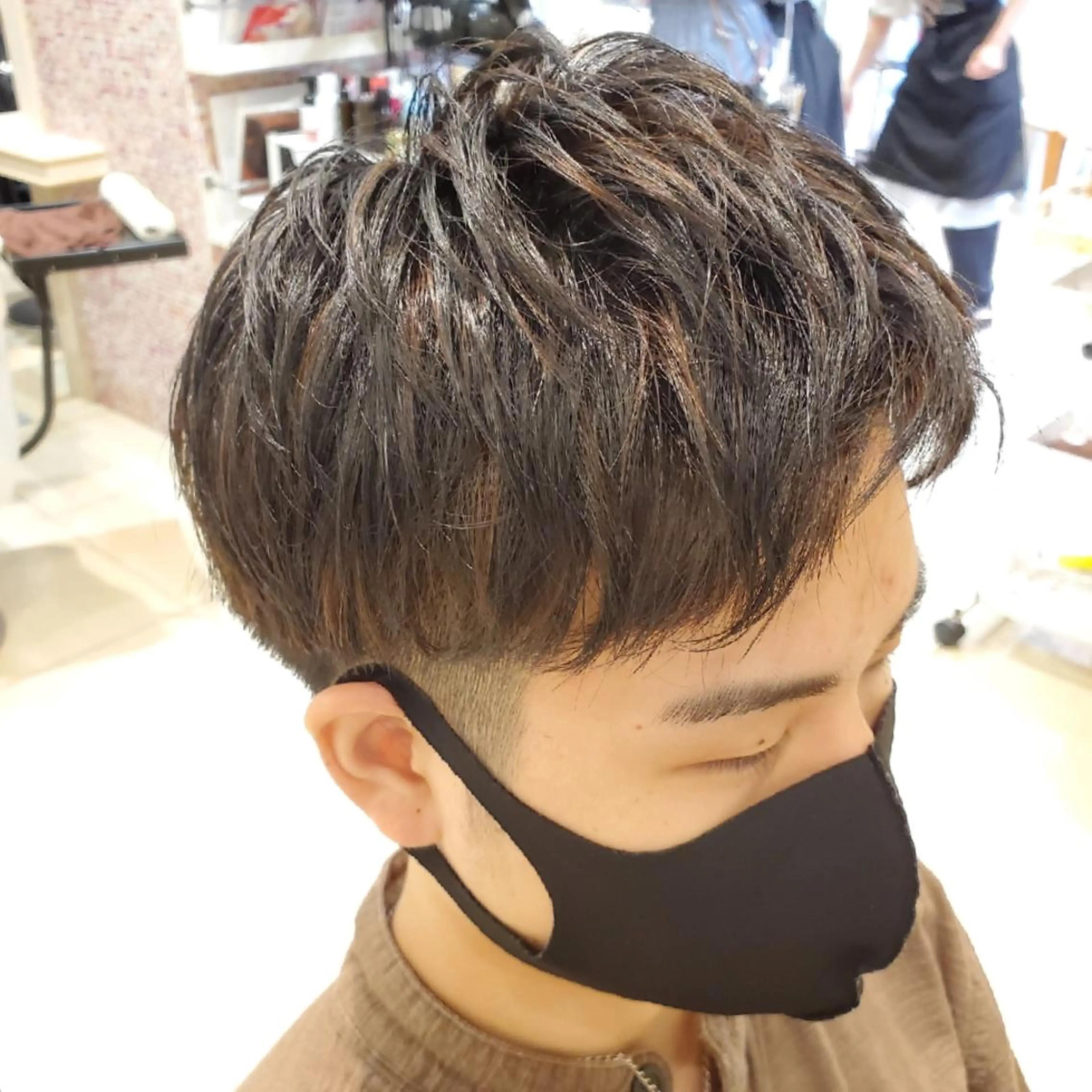 ショート 社内カット講師・店長 菅原賢一のヘアスタイル