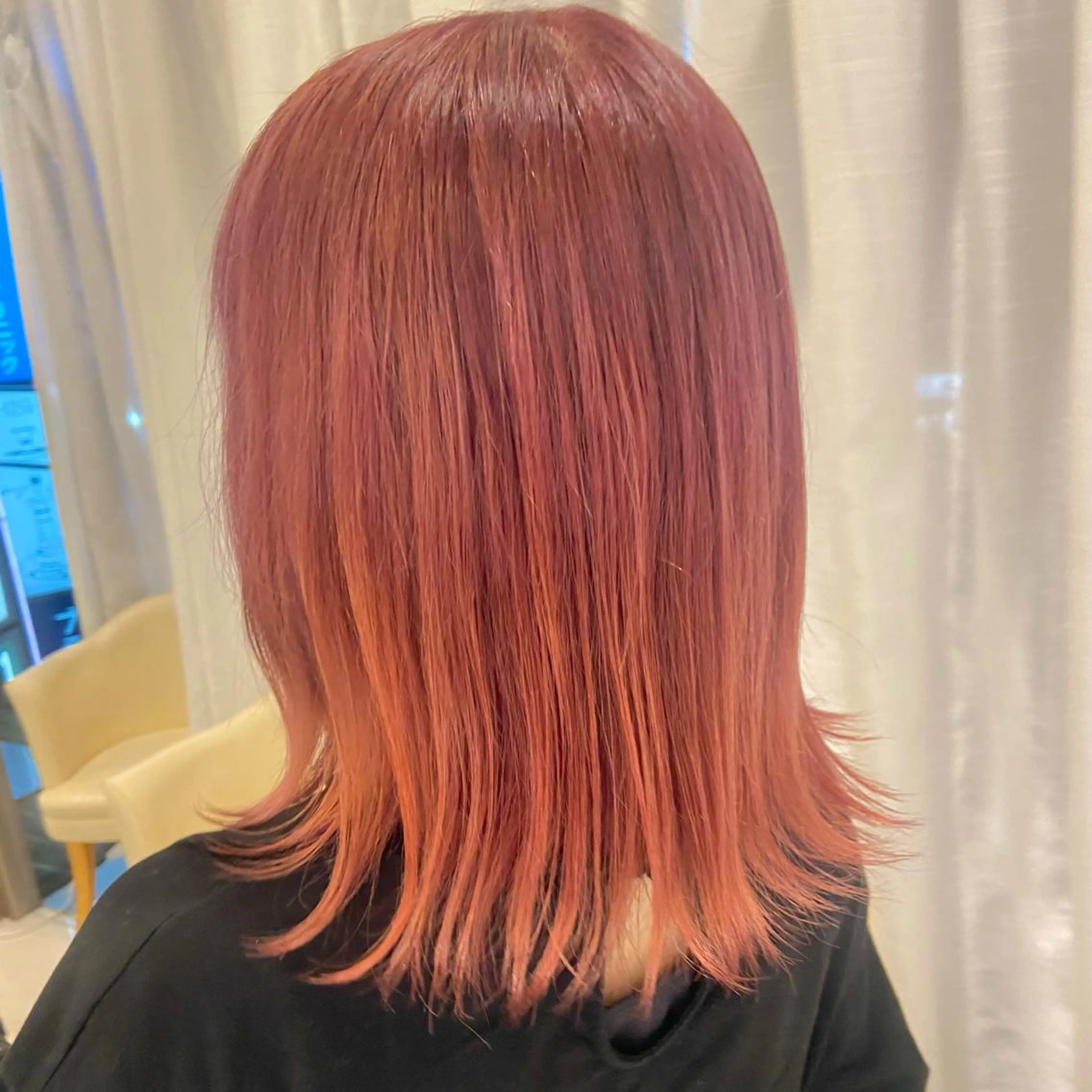 ミディアム カラー SALOWIN 新宿三丁目East所属・縮毛矯正/艶カラー /美髪/ﾒｸﾞﾐのヘアスタイル