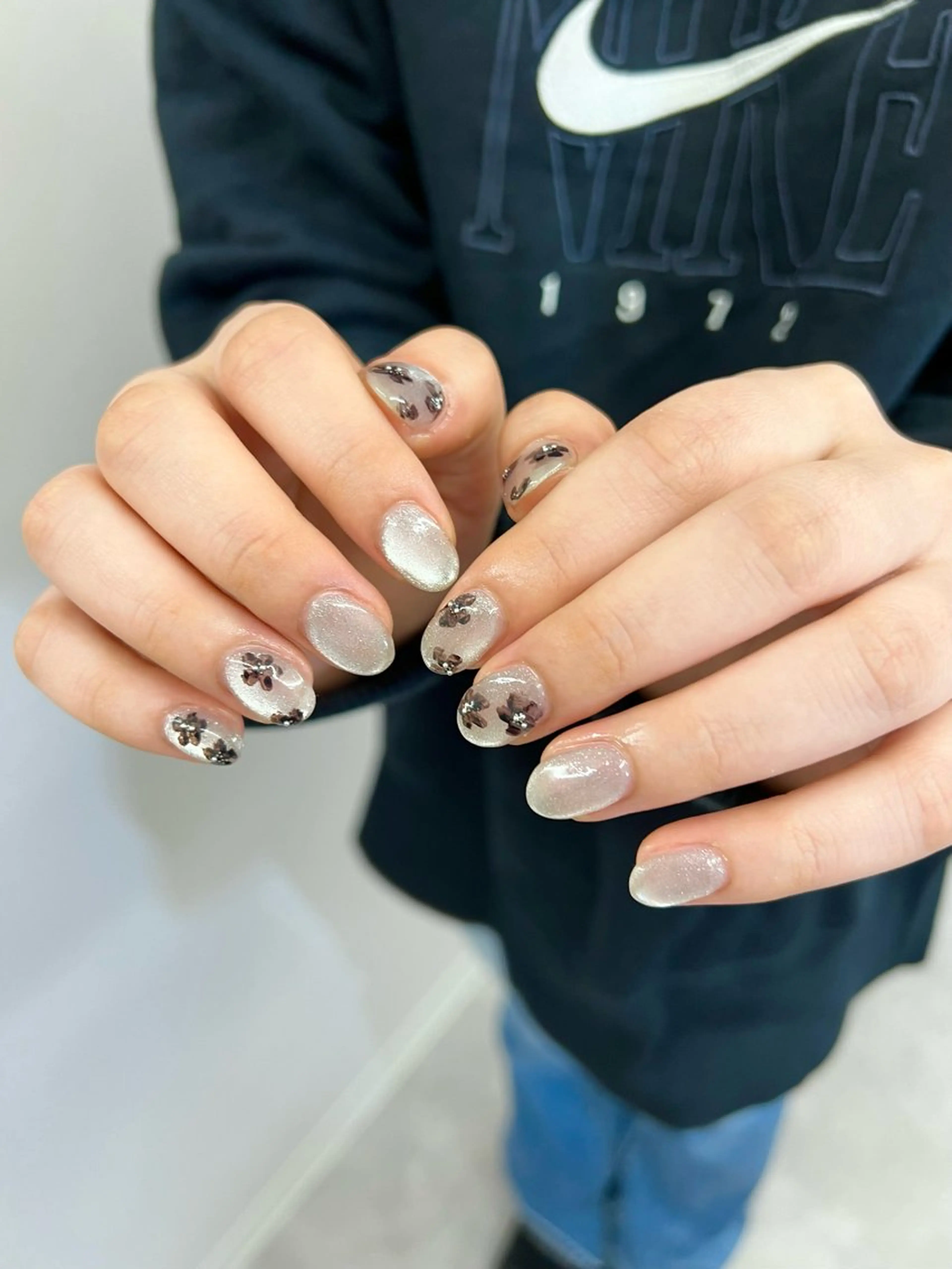 ネイル ジェルネイル 韓国ネイル マグネットネイル ニュアンスネイル パラジェル ハンドネイル ハンドケア Bana_ Nailのネイルデザイン