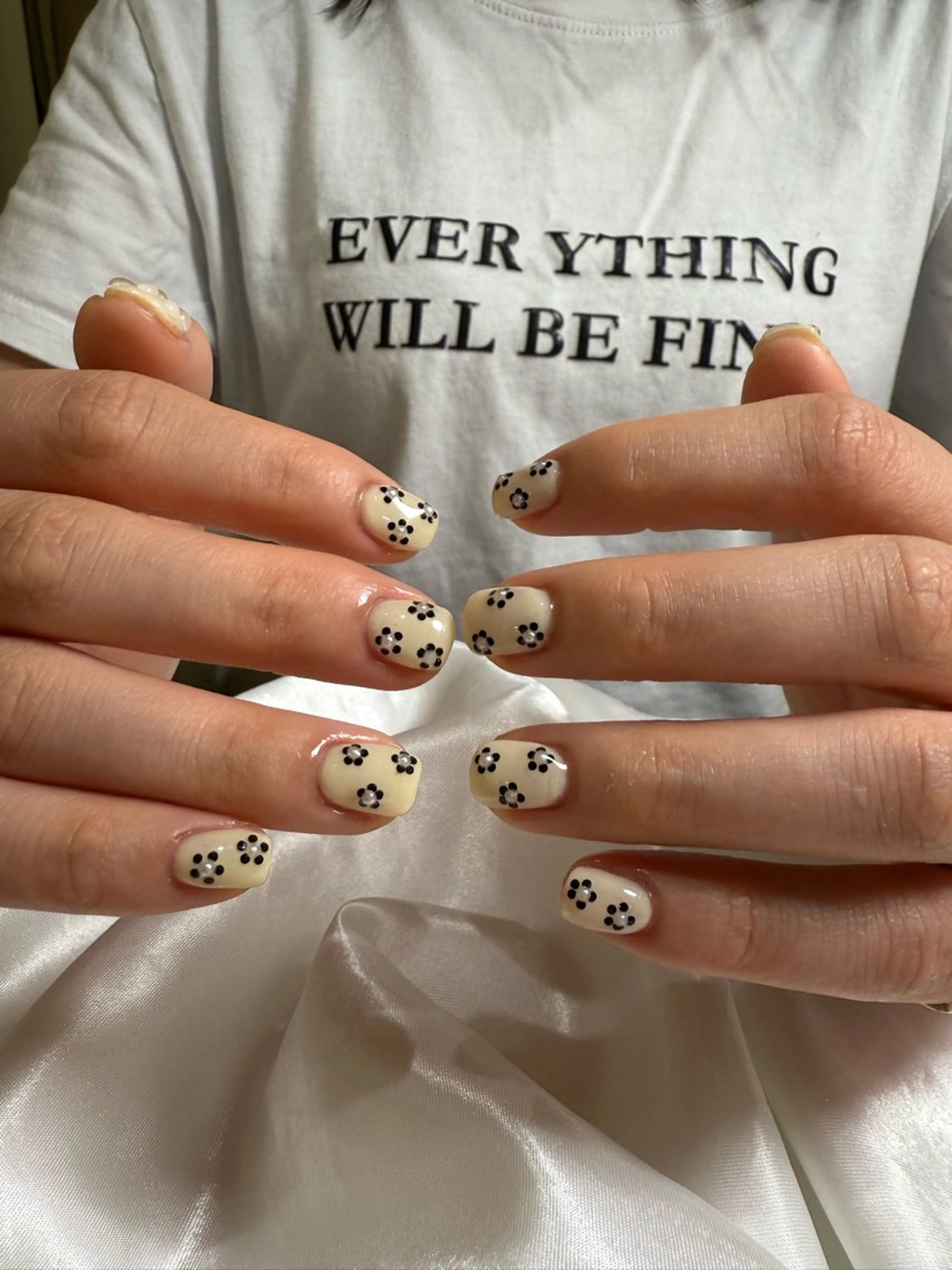 ネイル 栗林 夏鈴のネイルデザイン