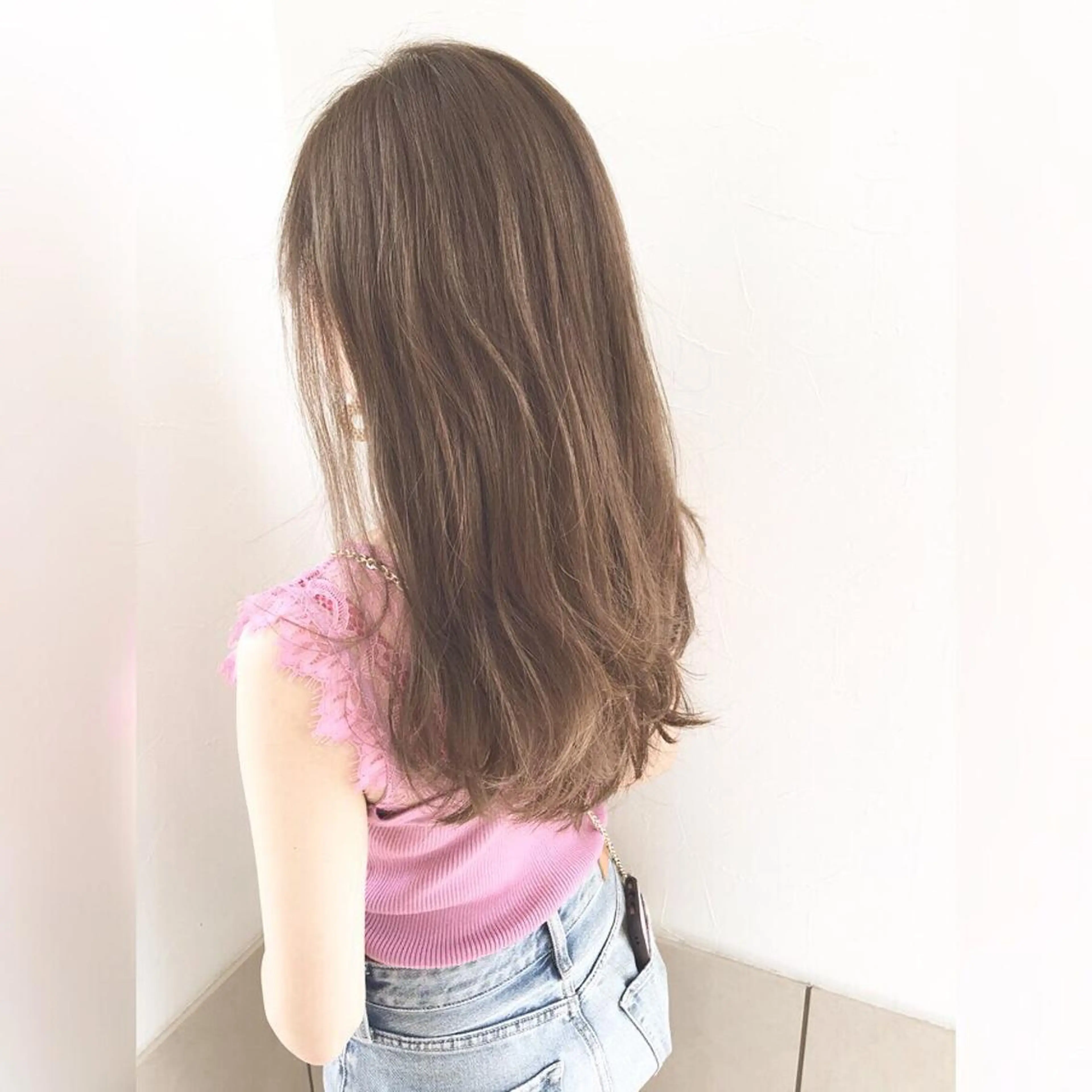 セミロング カラー ベージュカラー MERu所属・MERu/高橋裕之 /レイヤー/艶カラーのヘアスタイル