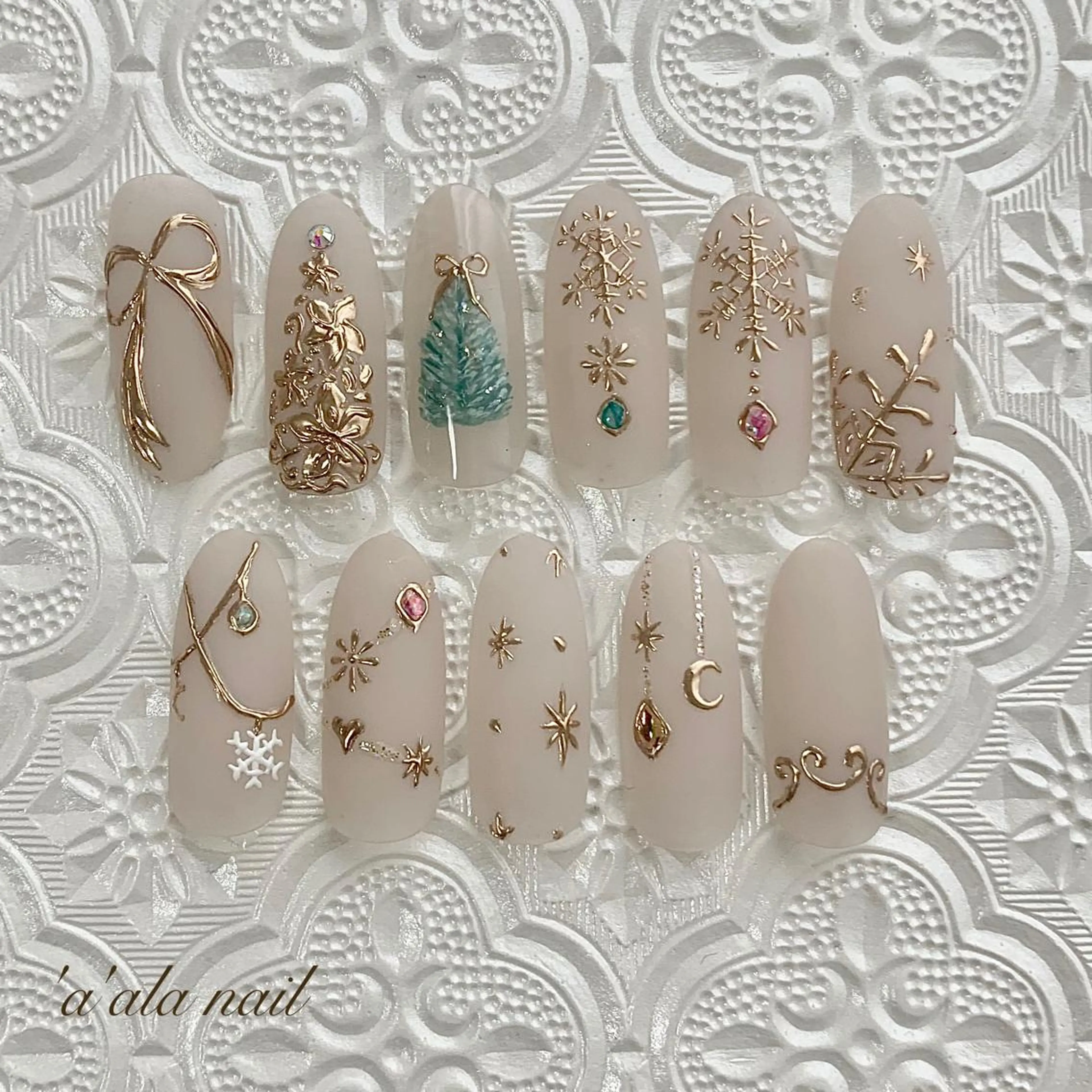 ネイル アートネイル 冬ネイル クリスマス 'a'ala nailのネイルデザイン