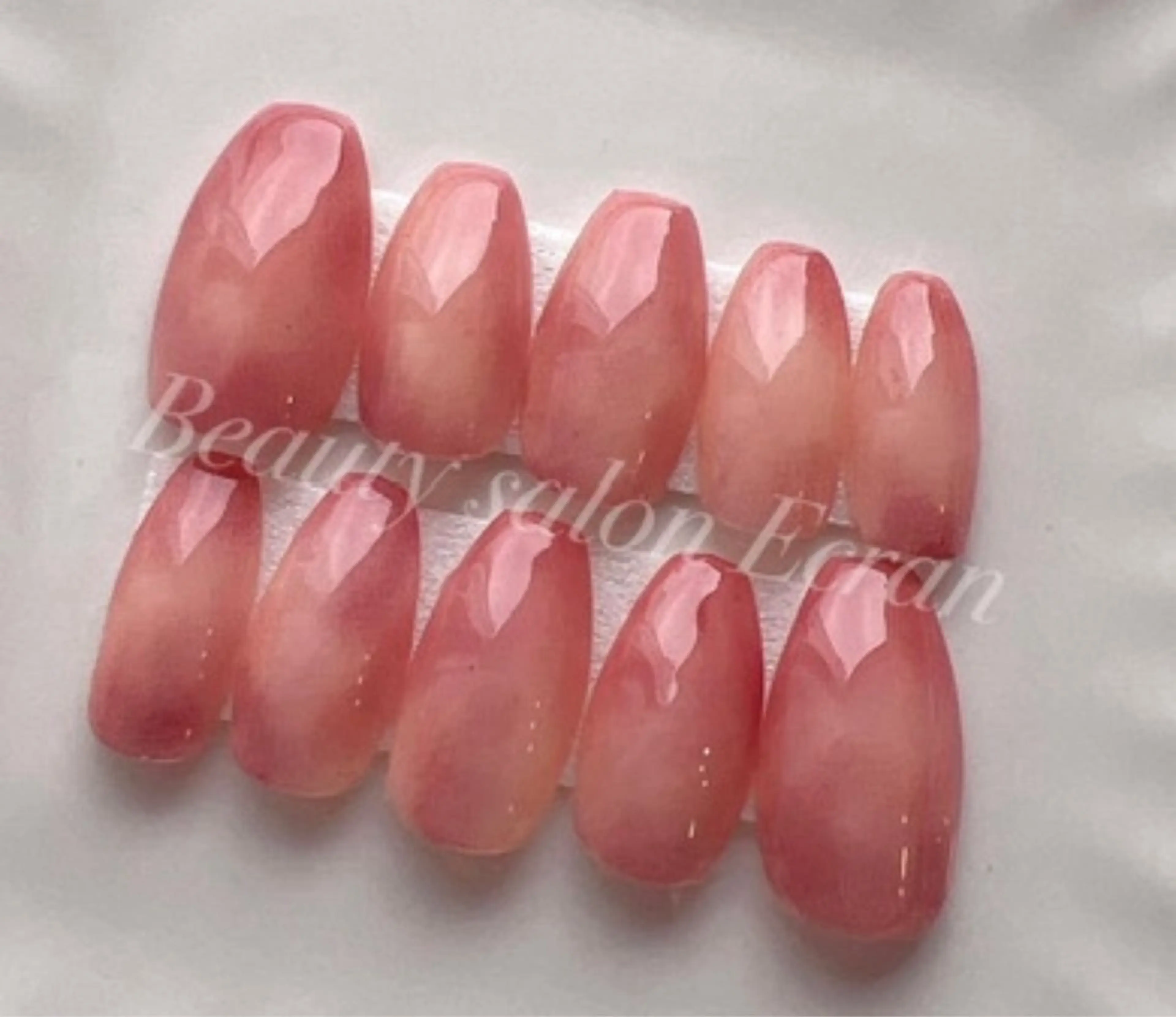 ネイル えくにゃん所属・AMAGASAKI LISAのネイルデザイン