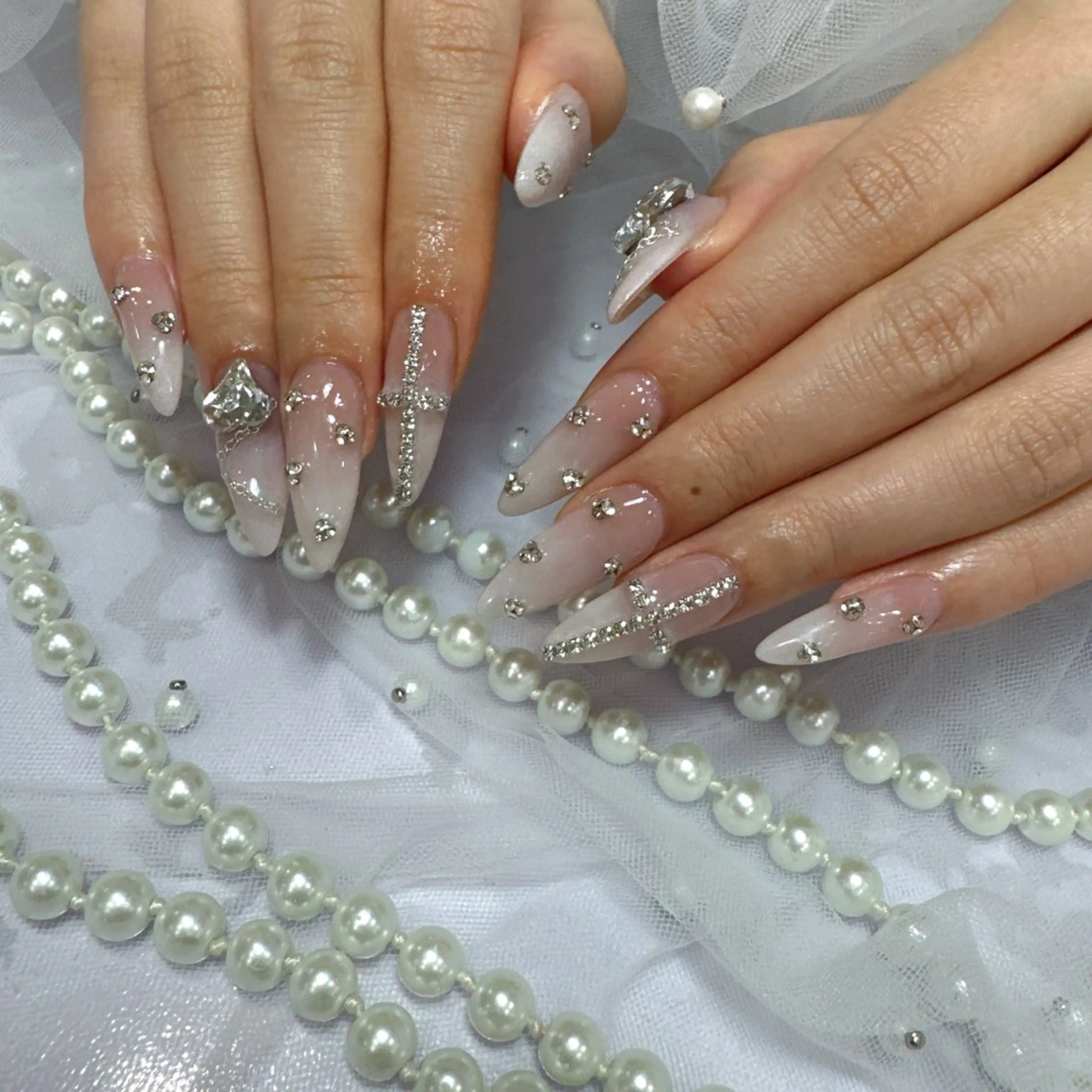 ネイル アートネイル フラッシュネイル フレンチネイル ジェルネイル ガラスフレンチ ハンドネイル You&Me Miyuのネイルデザイン