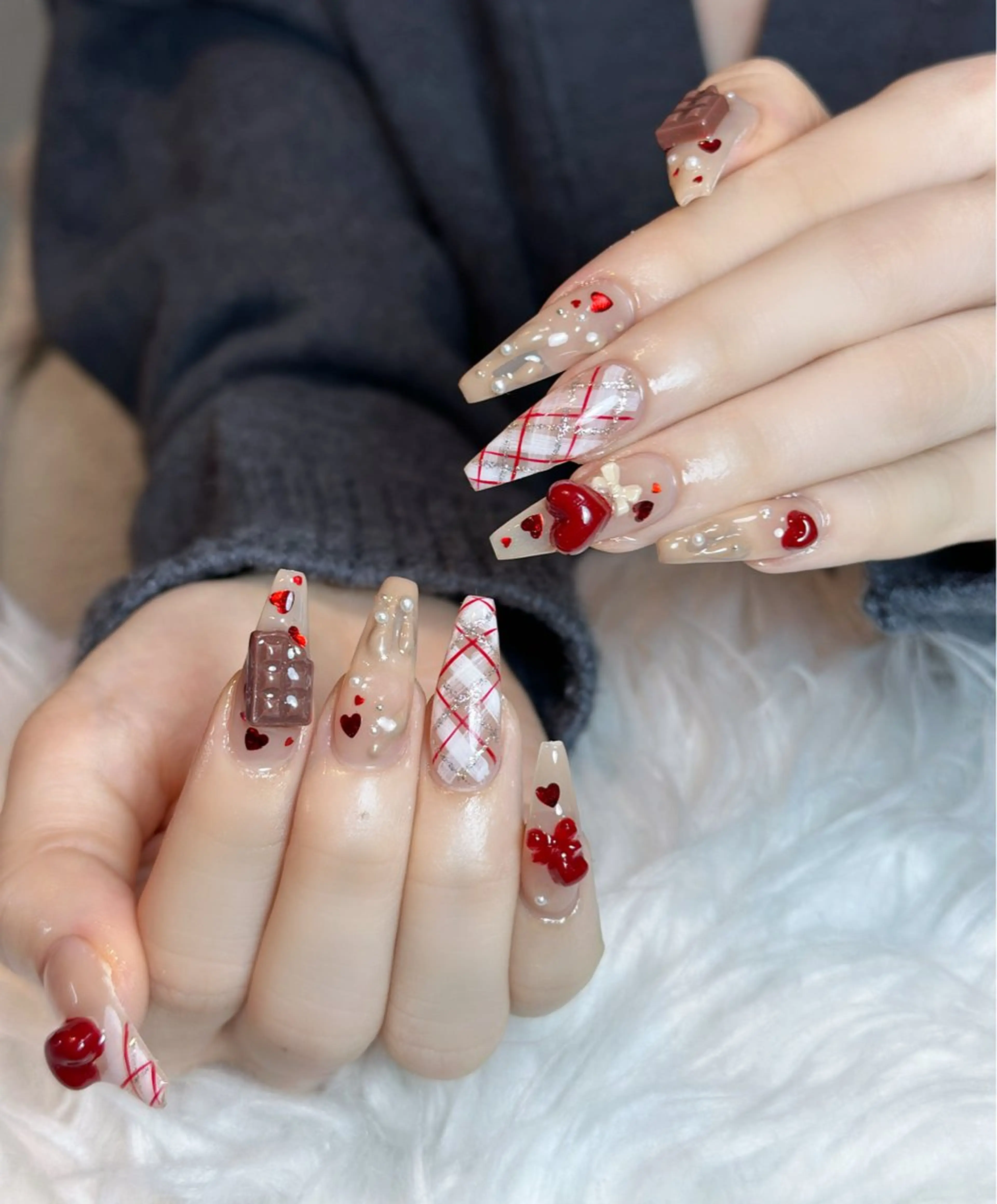 ネイル オーロラネイル ボルドー ブラウン 氷ネイル・うるうるネイル キラキラネイル ハンドネイル Julli NailStudioのネイルデザイン