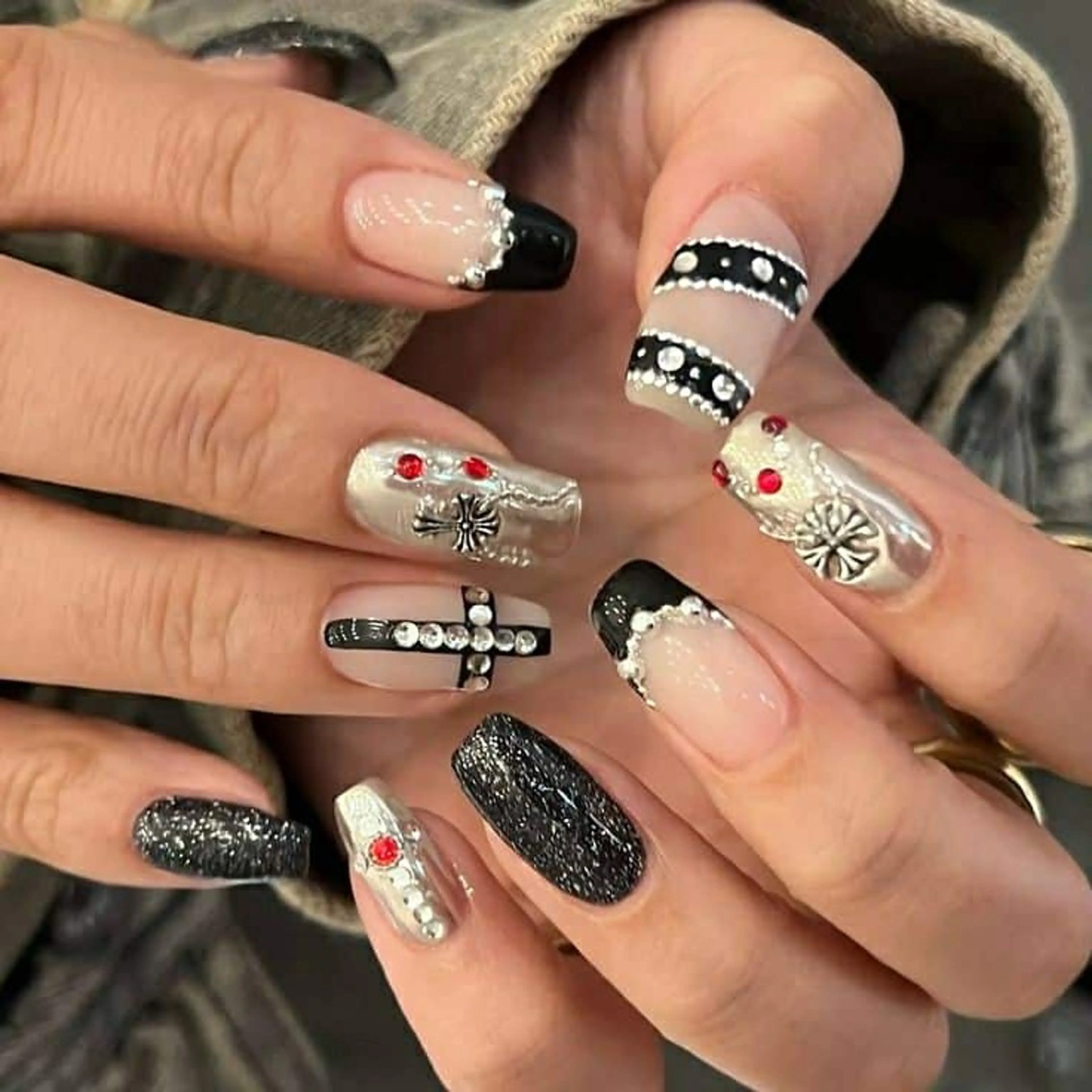 ネイル Queen Nail 柏店　クイーンネイルのネイルデザイン